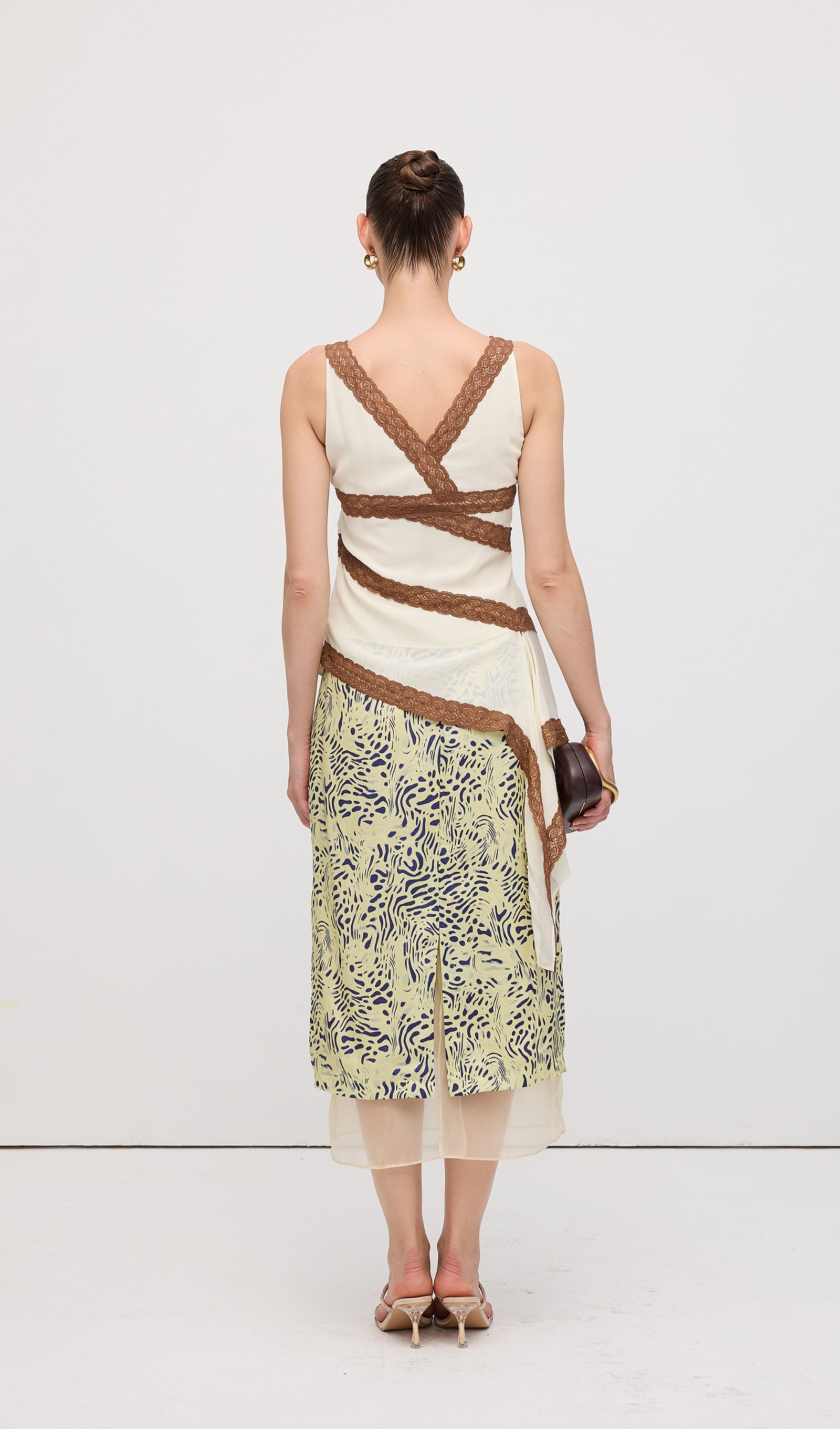 Midikleid in A-Linie mit Blumenmuster und Laternenärmeln
