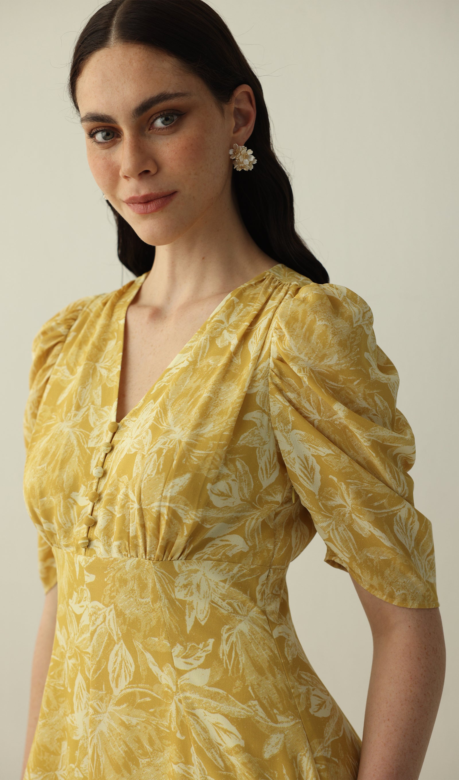 Midikleid in A-Linie mit Blumenmuster und Laternenärmeln