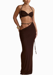 فستان قصير أحمر بدون حمالات مع فيونكة 