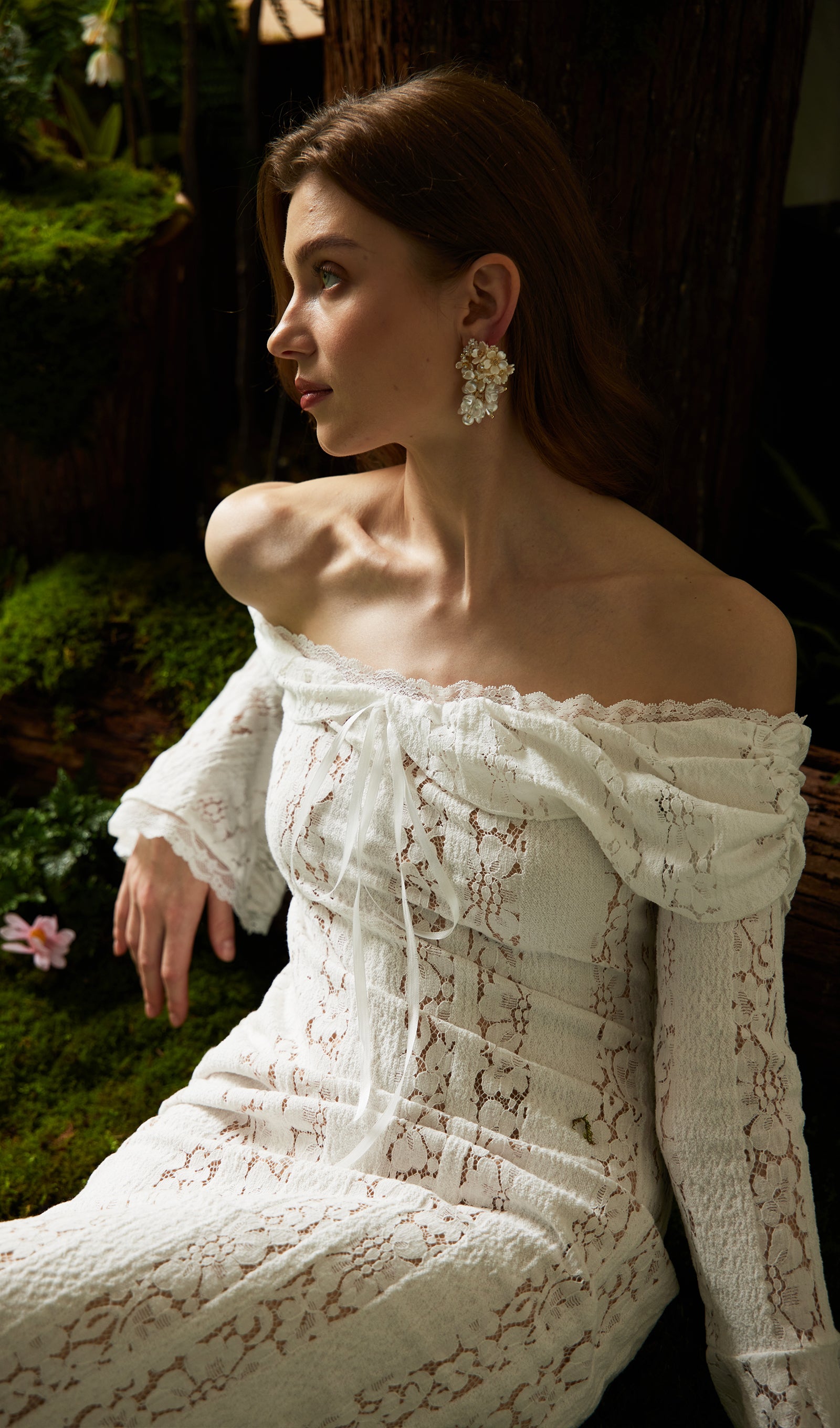 Midikleid in A-Linie mit Blumenmuster und Laternenärmeln