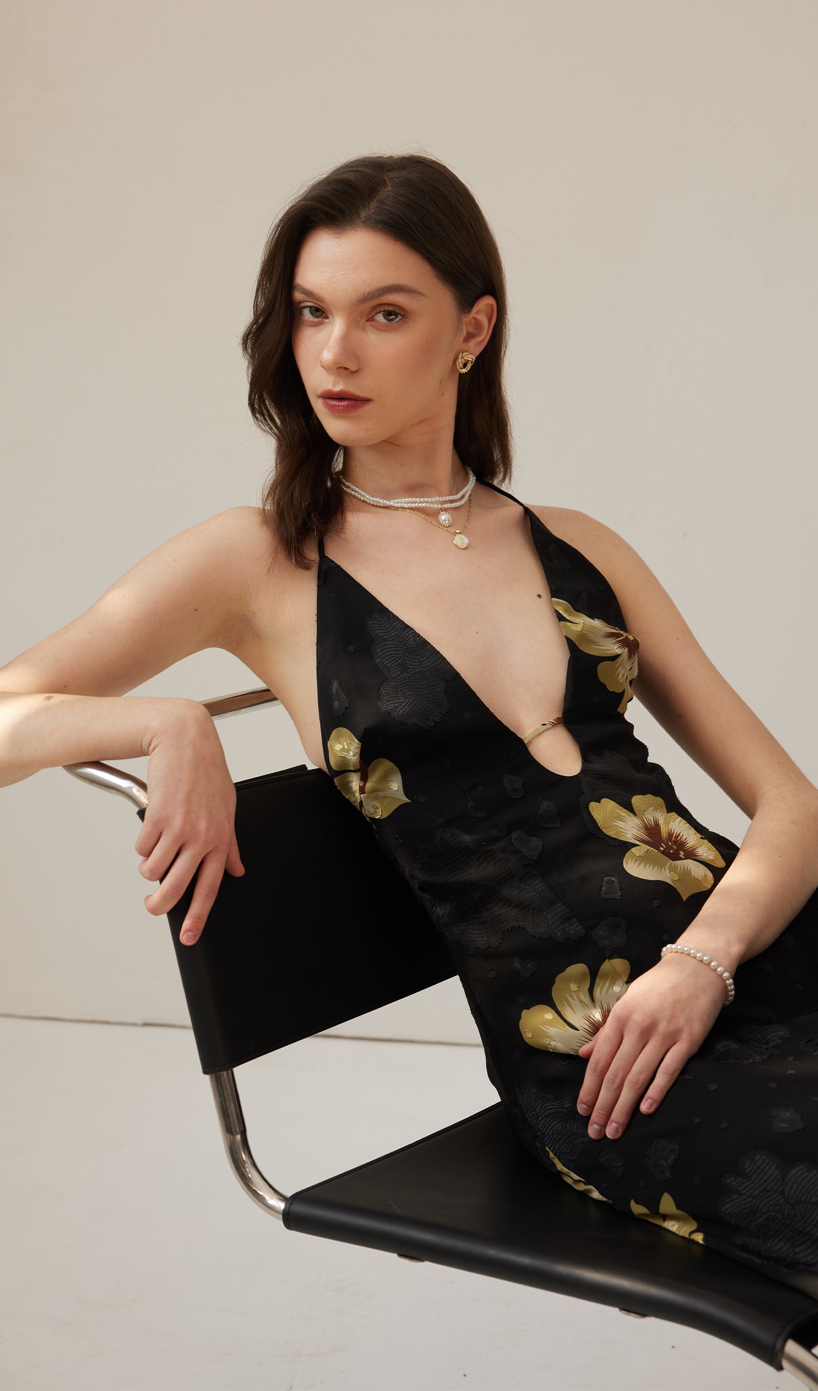 Midikleid in A-Linie mit Blumenmuster und Laternenärmeln
