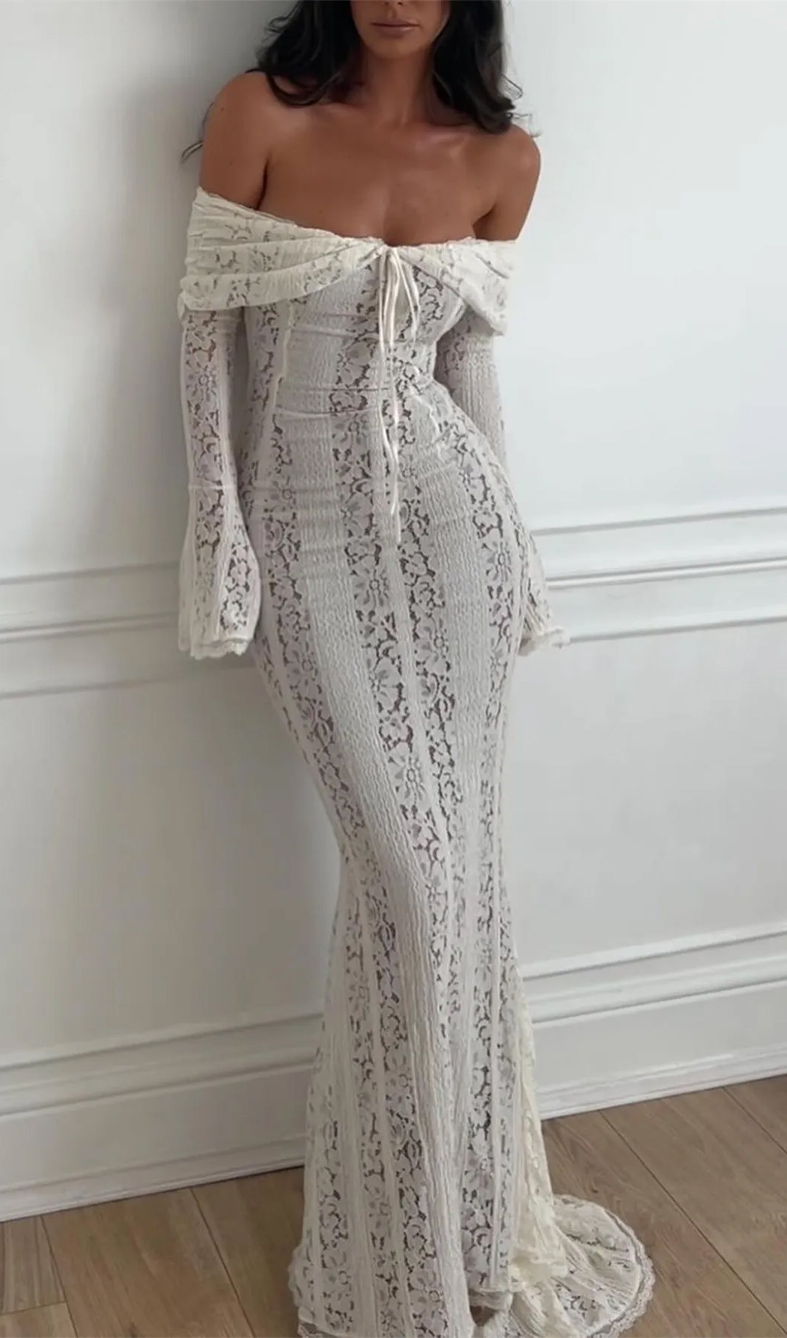 Midikleid in A-Linie mit Blumenmuster und Laternenärmeln