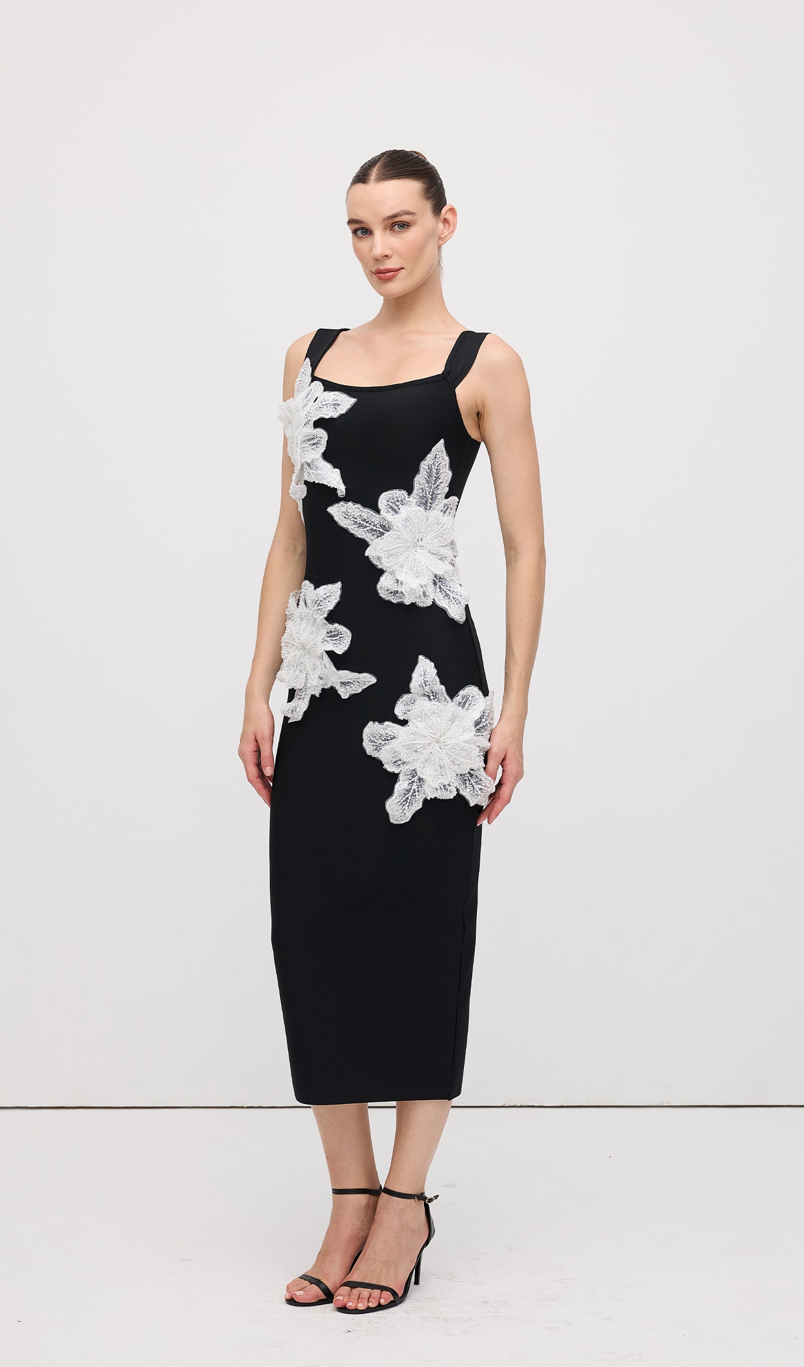 Midikleid in A-Linie mit Blumenmuster und Laternenärmeln