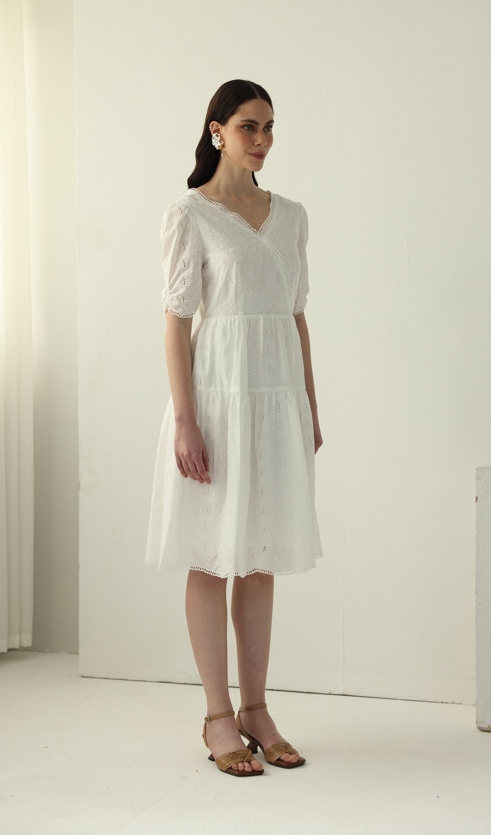Midikleid in A-Linie mit Blumenmuster und Laternenärmeln