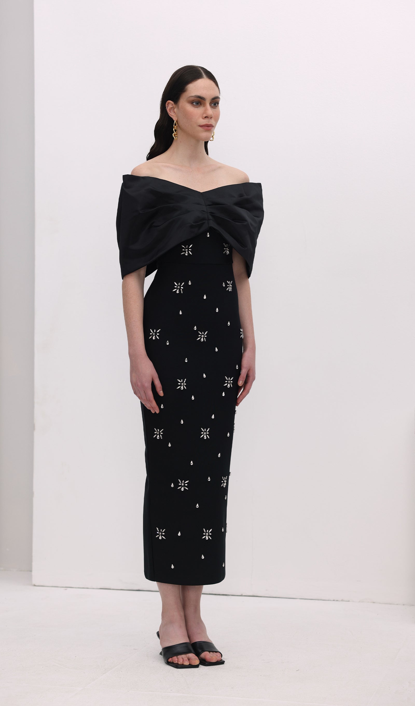 Midikleid in A-Linie mit Blumenmuster und Laternenärmeln