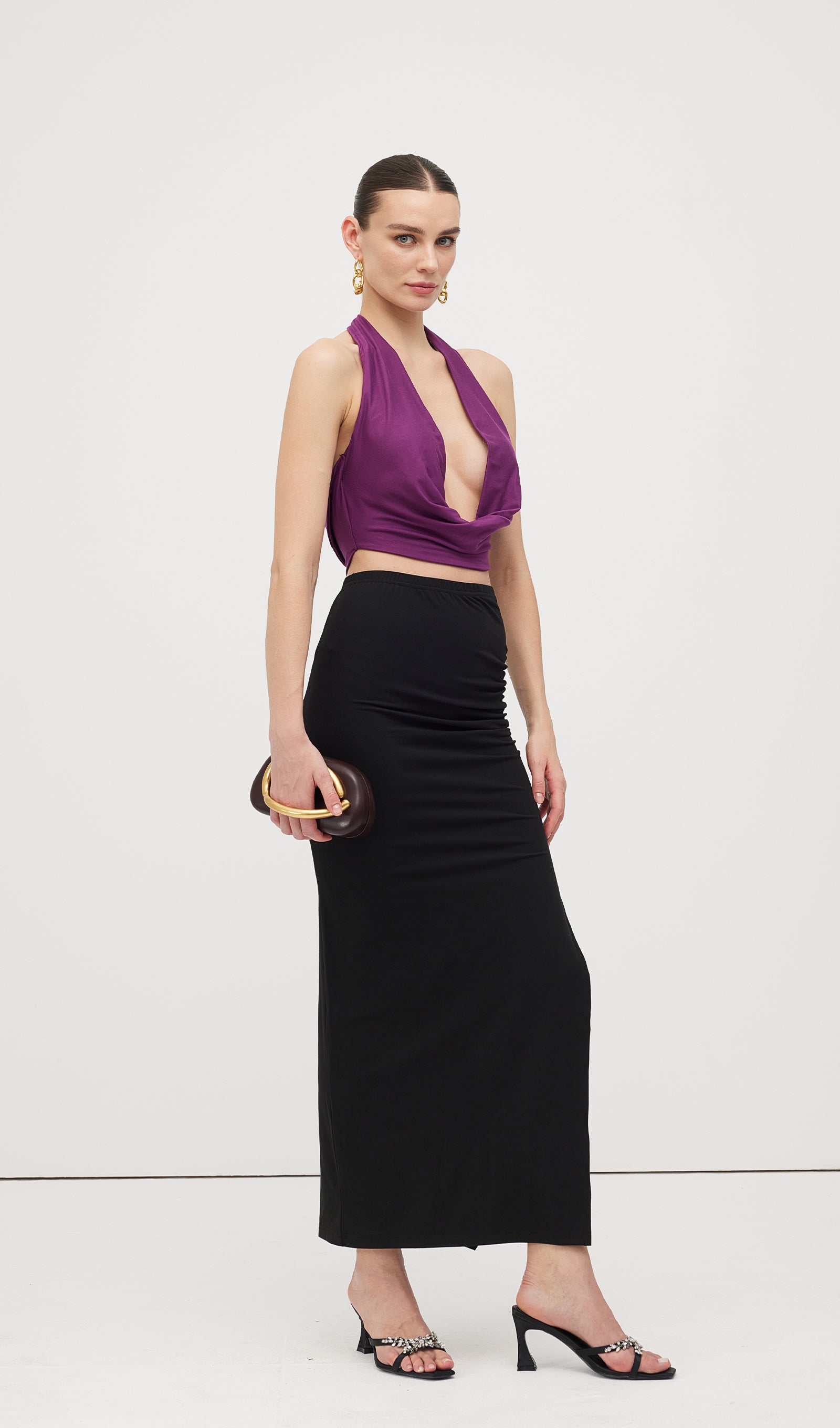 Geblümtes Maxikleid mit V-Ausschnitt und Taillengürtel