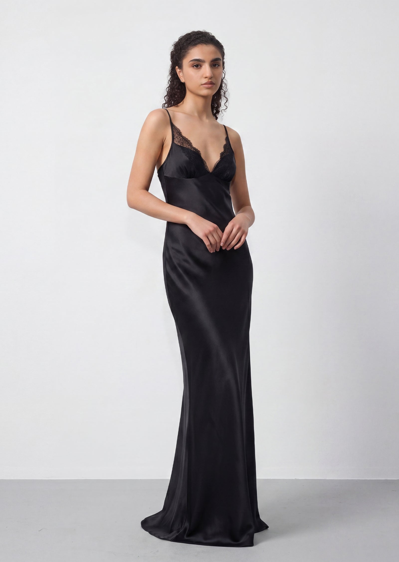Midikleid in A-Linie mit Blumenmuster und Laternenärmeln