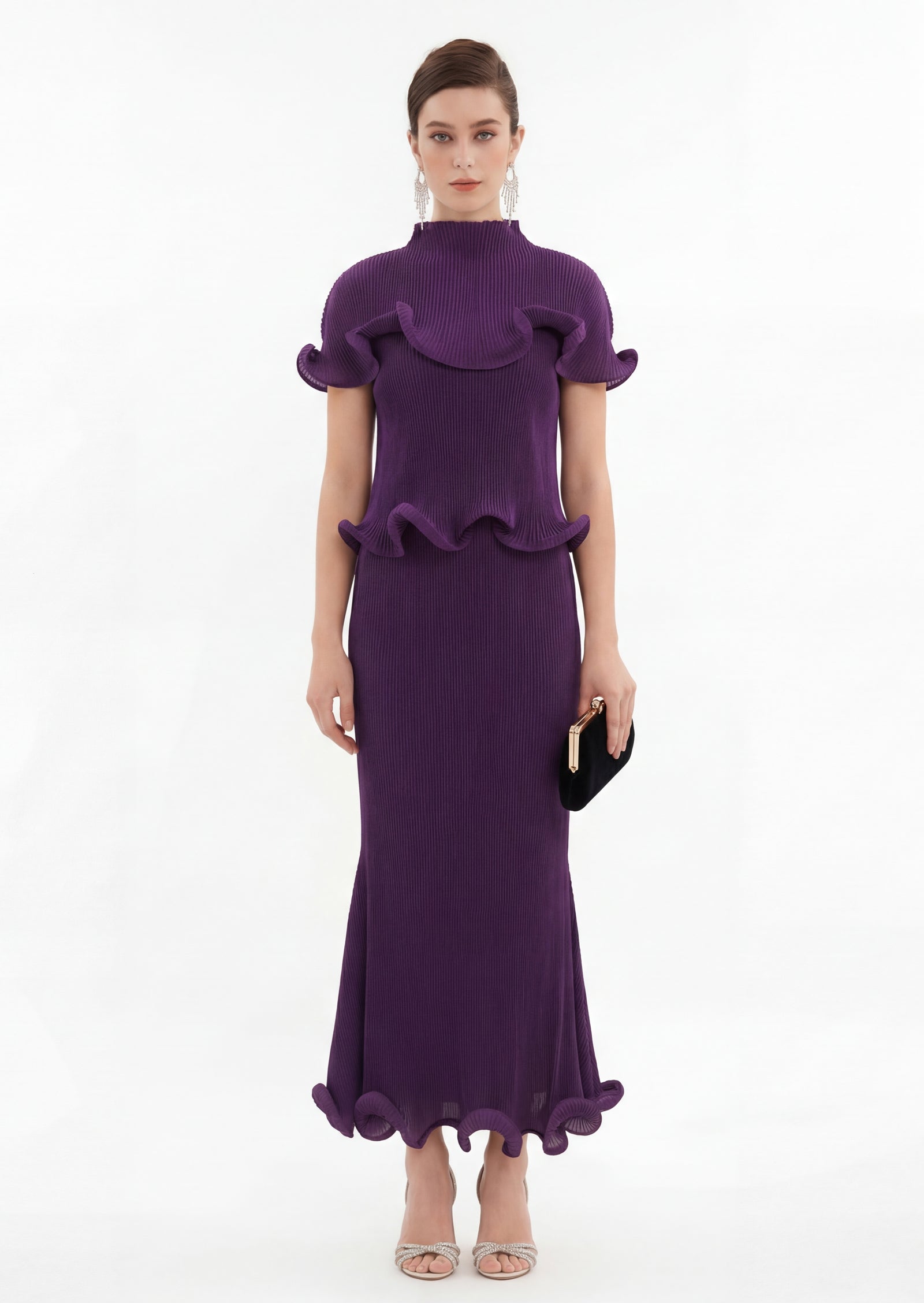 فستان قصير بقميص مزين بدانتيل صناعي 