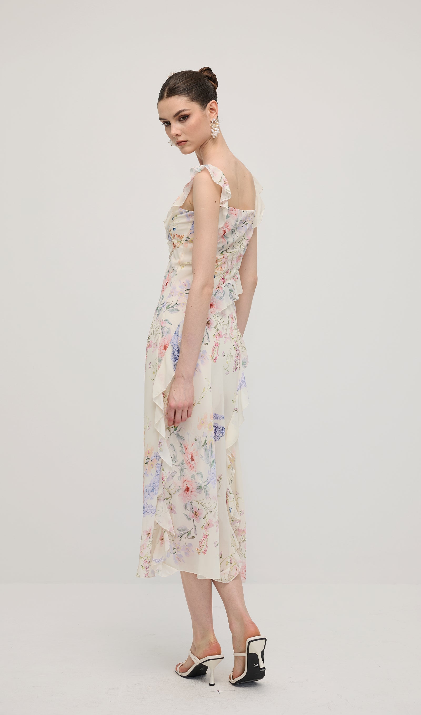 Midikleid in A-Linie mit Blumenmuster und Laternenärmeln