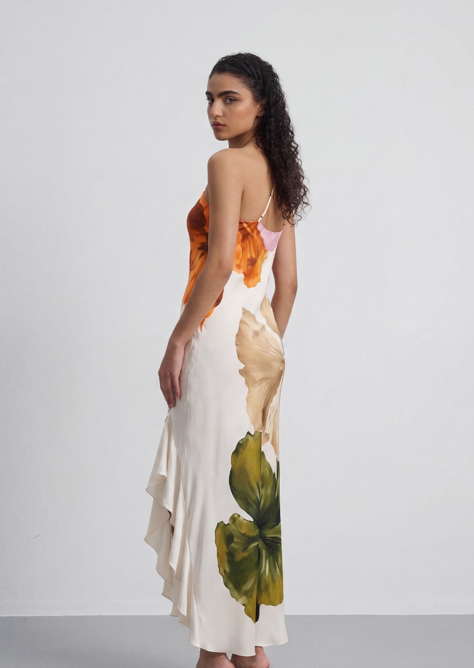 Midikleid in A-Linie mit Blumenmuster und Laternenärmeln