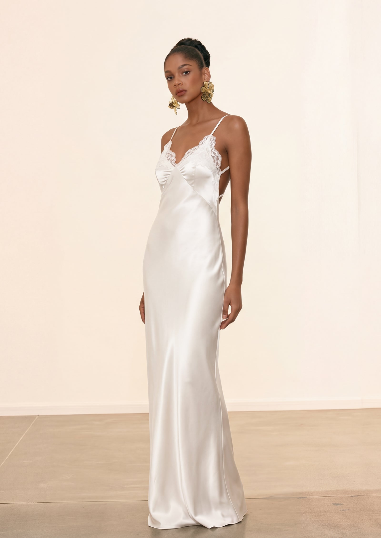Midikleid in A-Linie mit Blumenmuster und Laternenärmeln