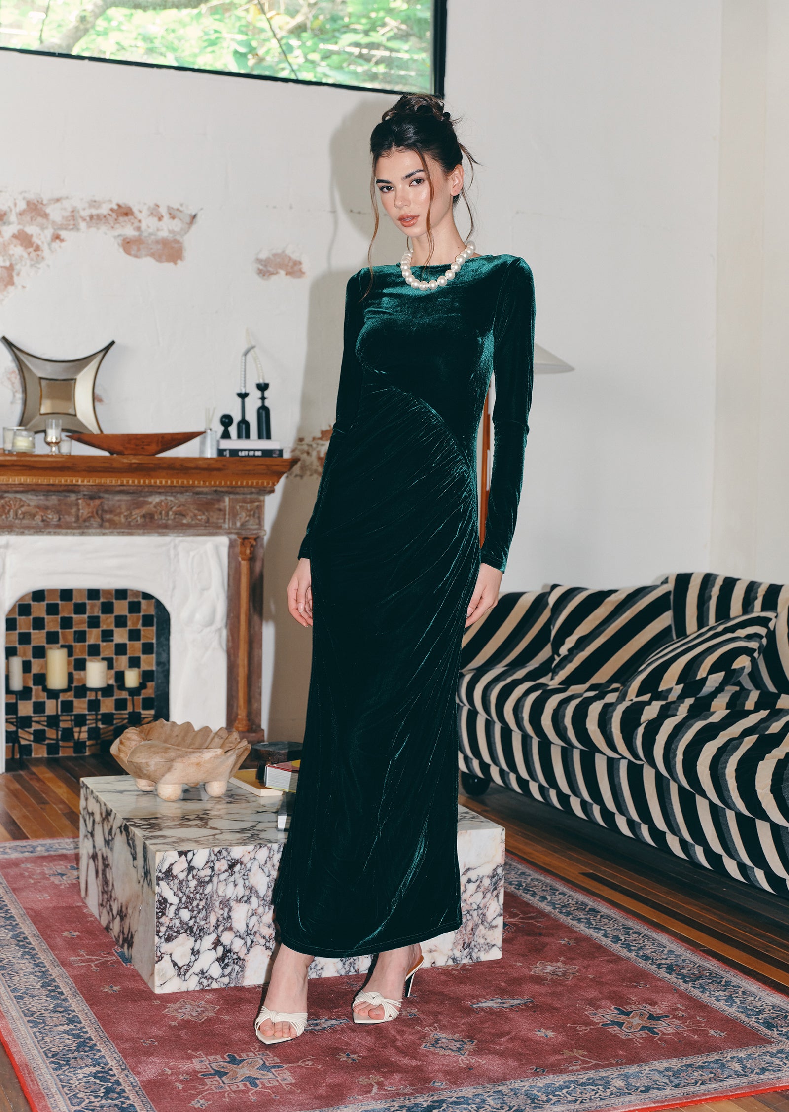 Long Sleeved Gathers  Maxi Dress In Dark Green