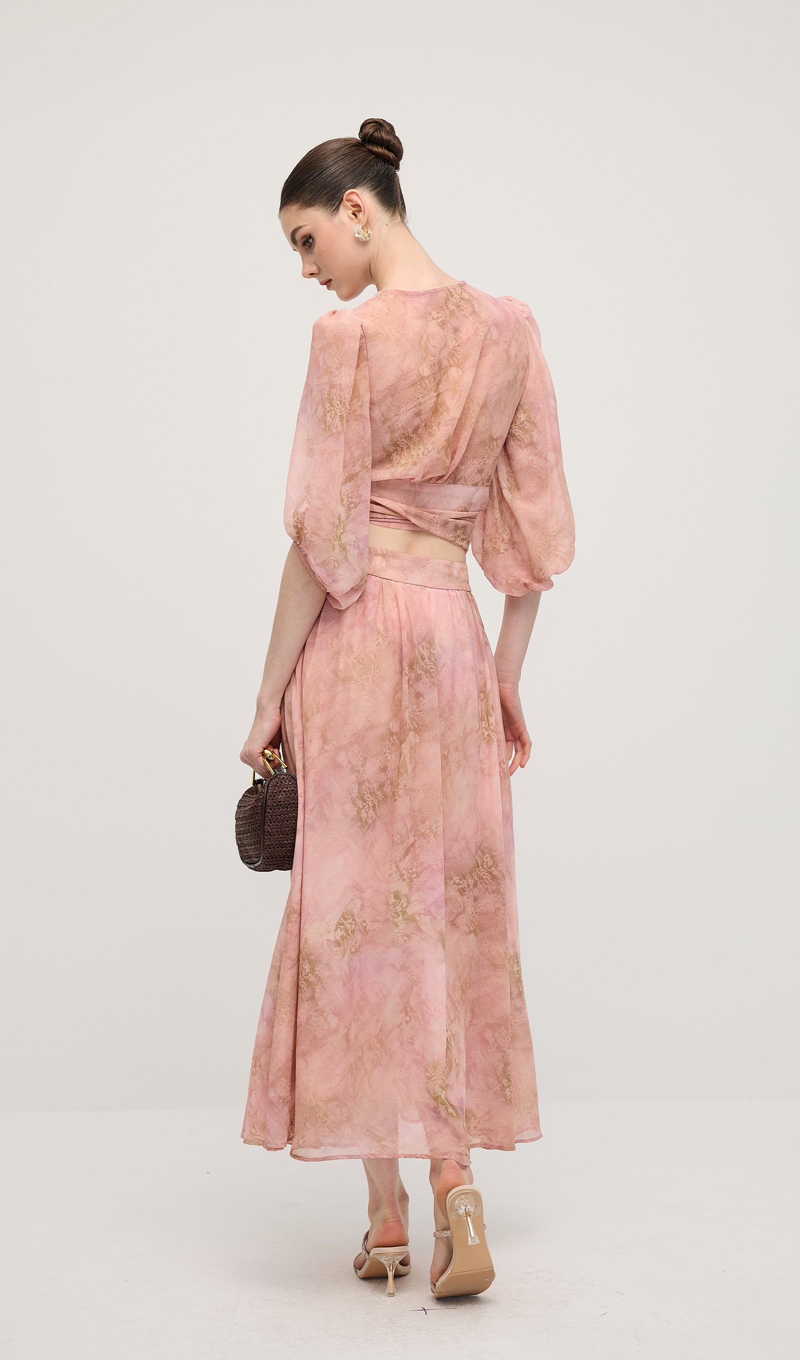 Midikleid in A-Linie mit Blumenmuster und Laternenärmeln