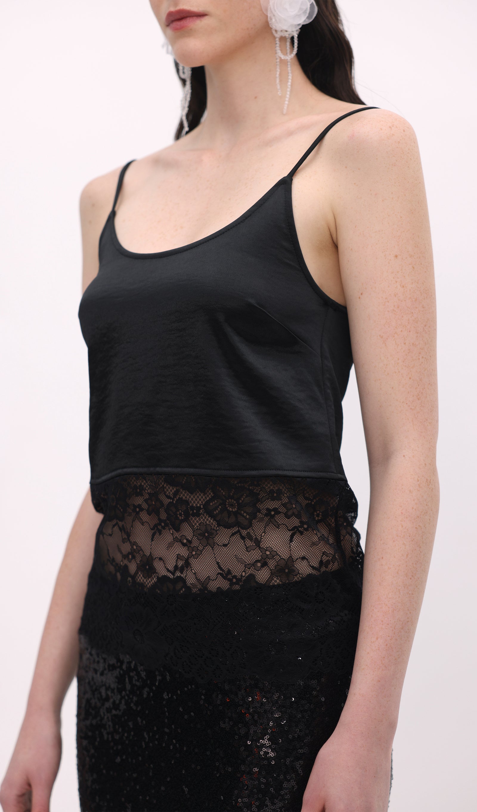 بلوزة محبوكة بأكمام طويلة 