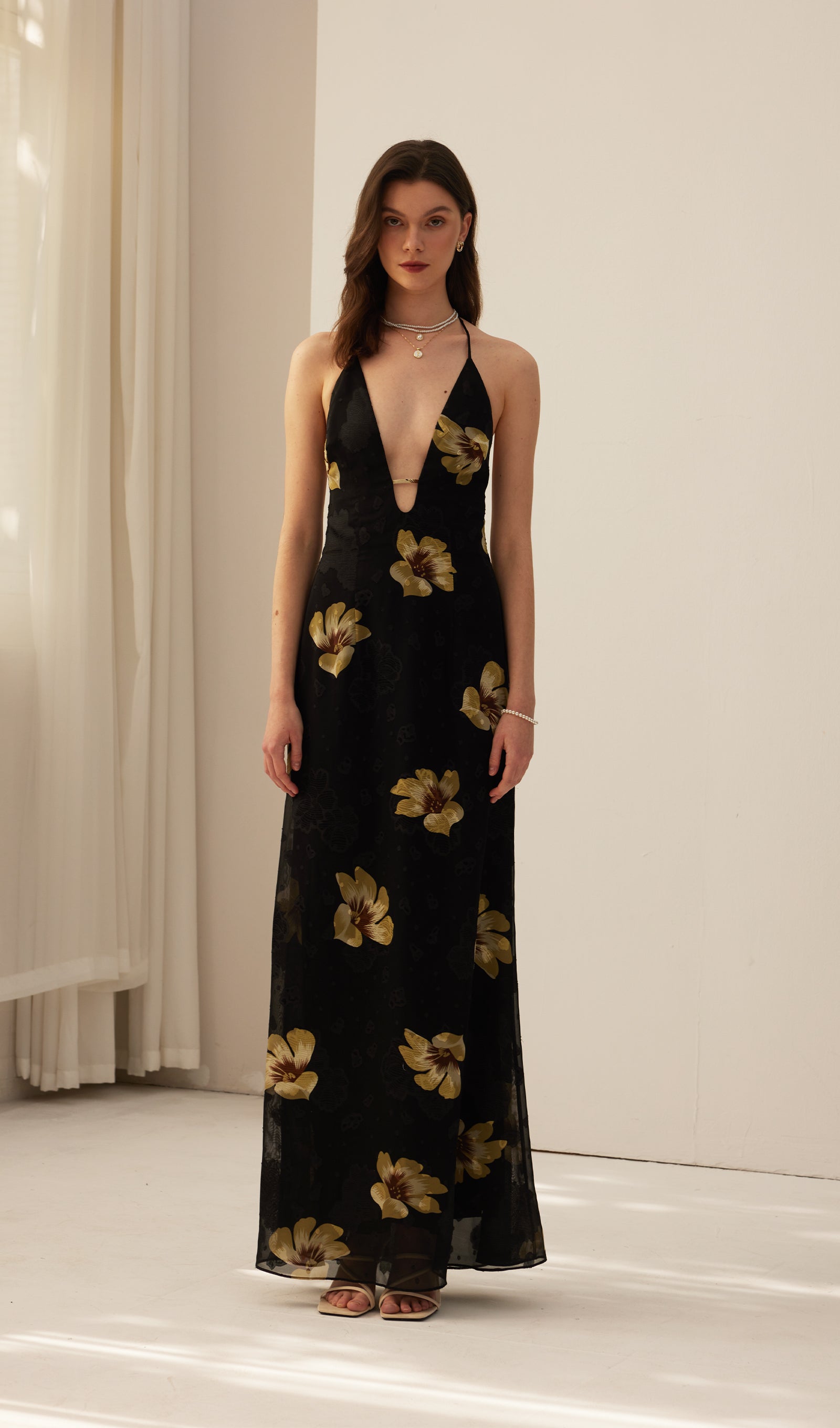 Midikleid in A-Linie mit Blumenmuster und Laternenärmeln