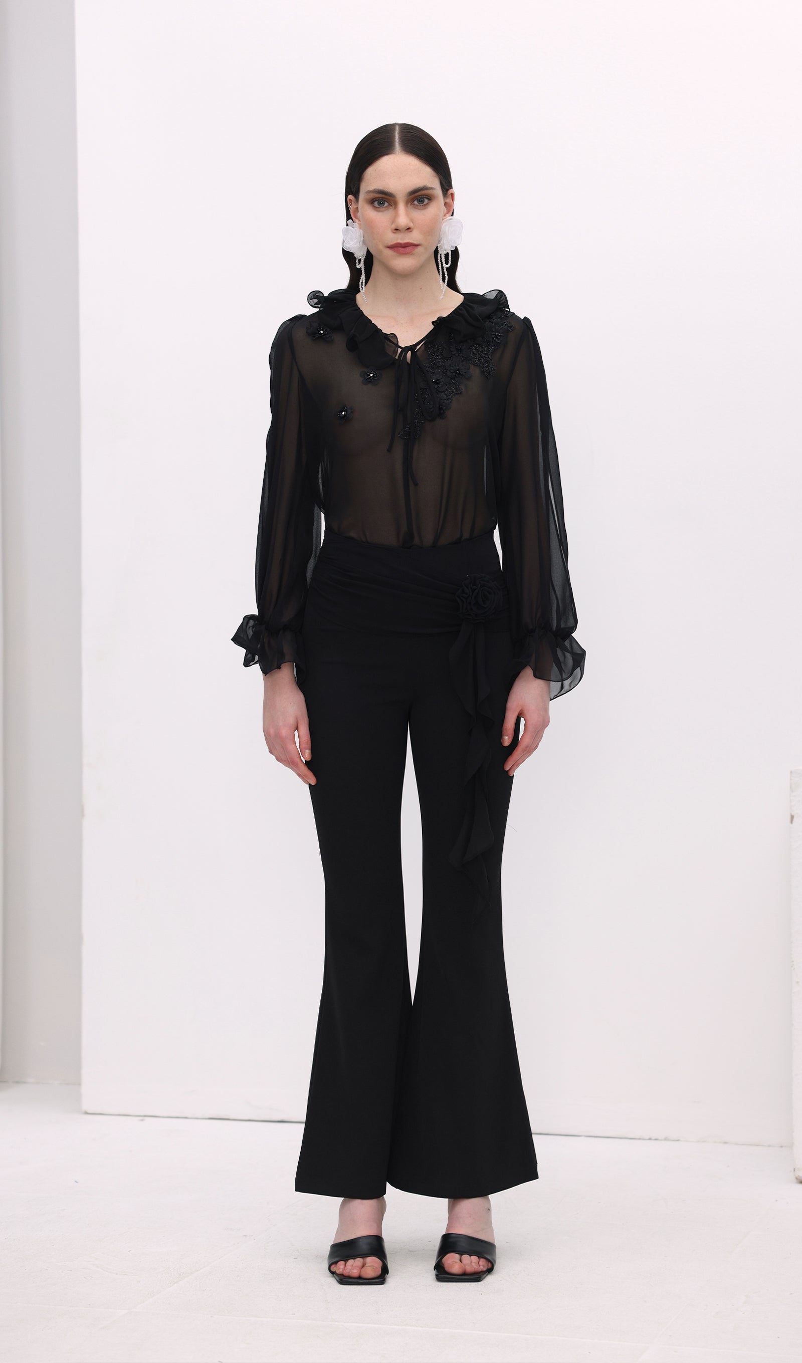 Florwer Detail High Waist Flared Trousers