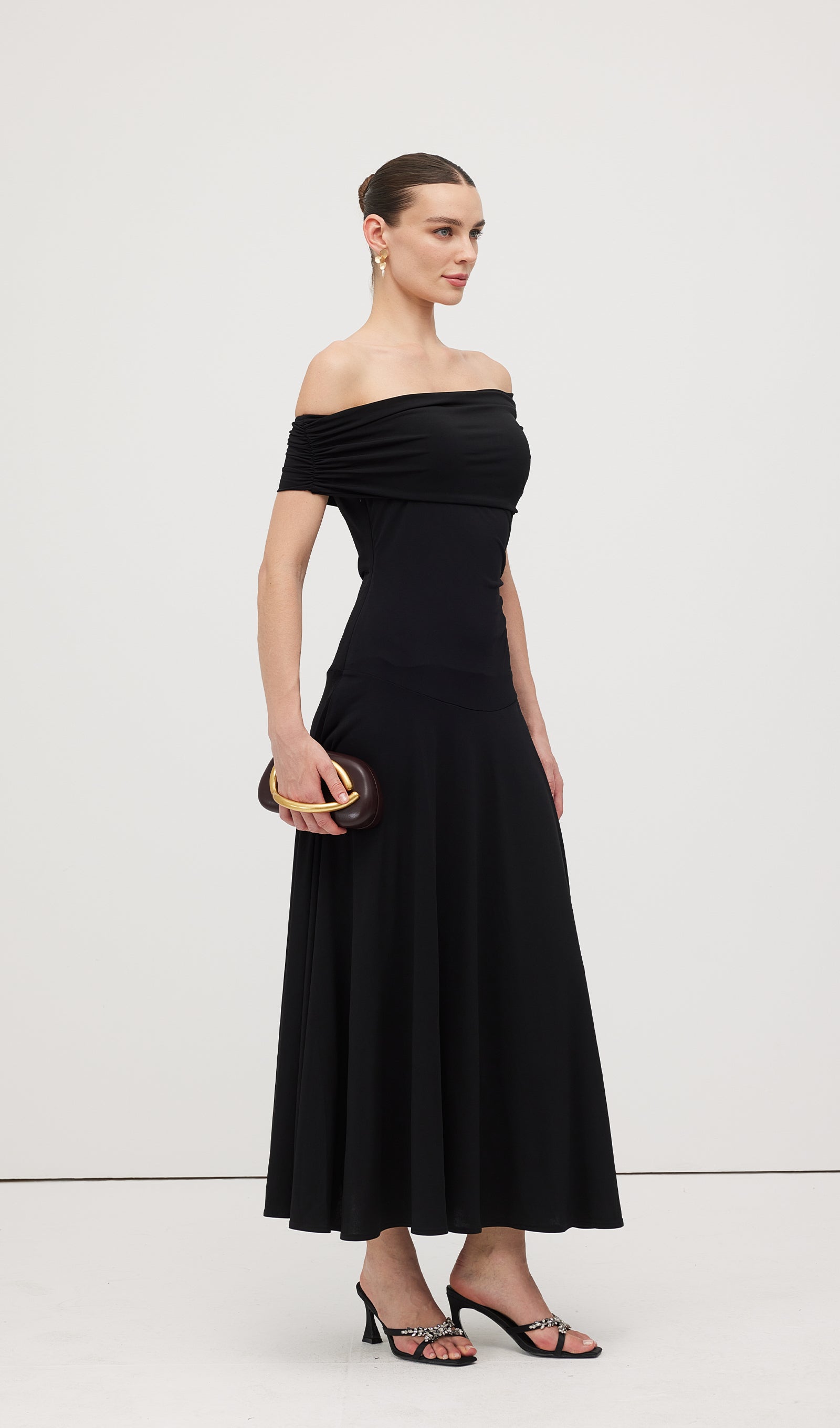 Minikleid mit 3D-Strassblumenmuster in Weiß