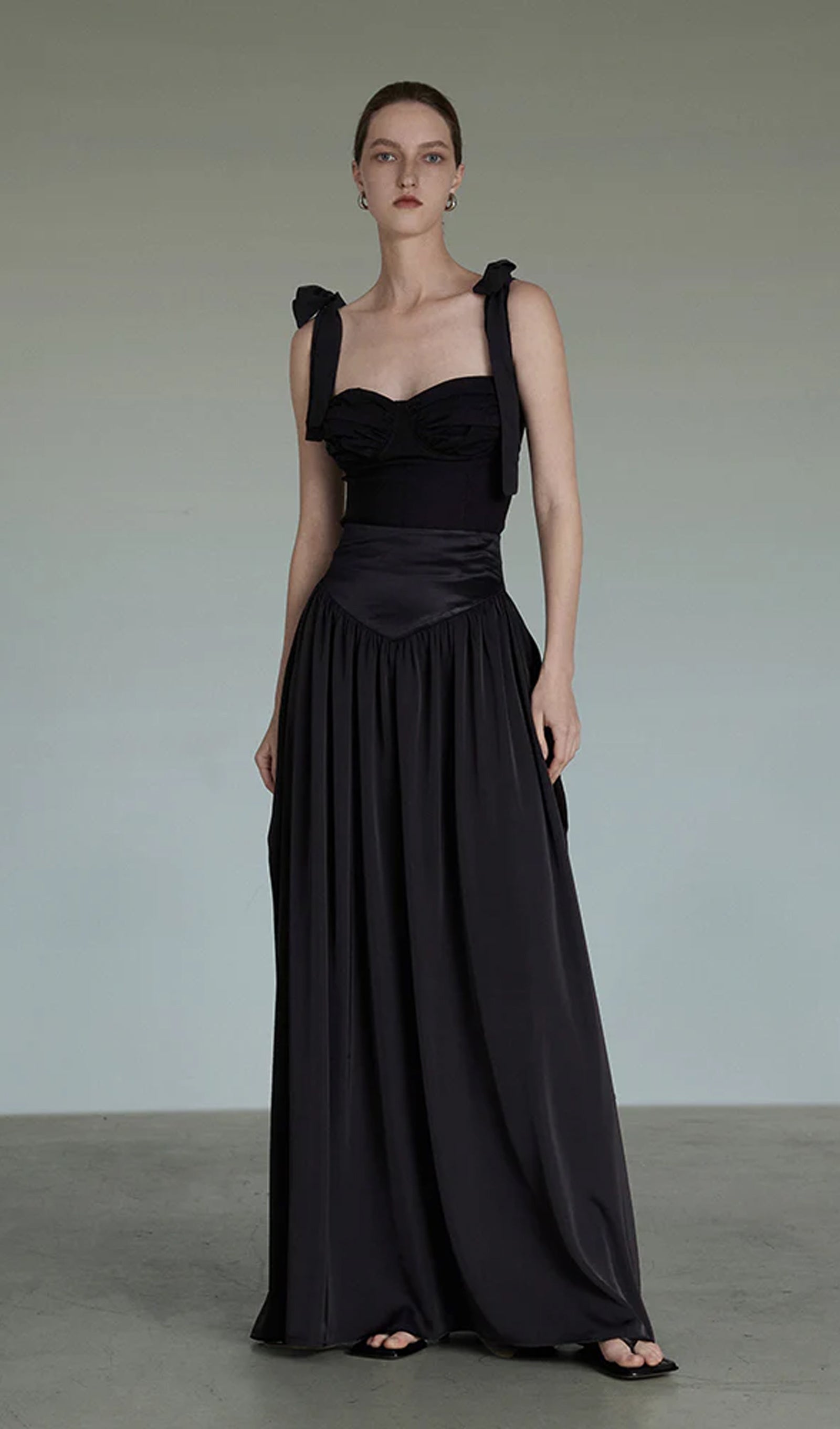 Midikleid in A-Linie mit Blumenmuster und Laternenärmeln