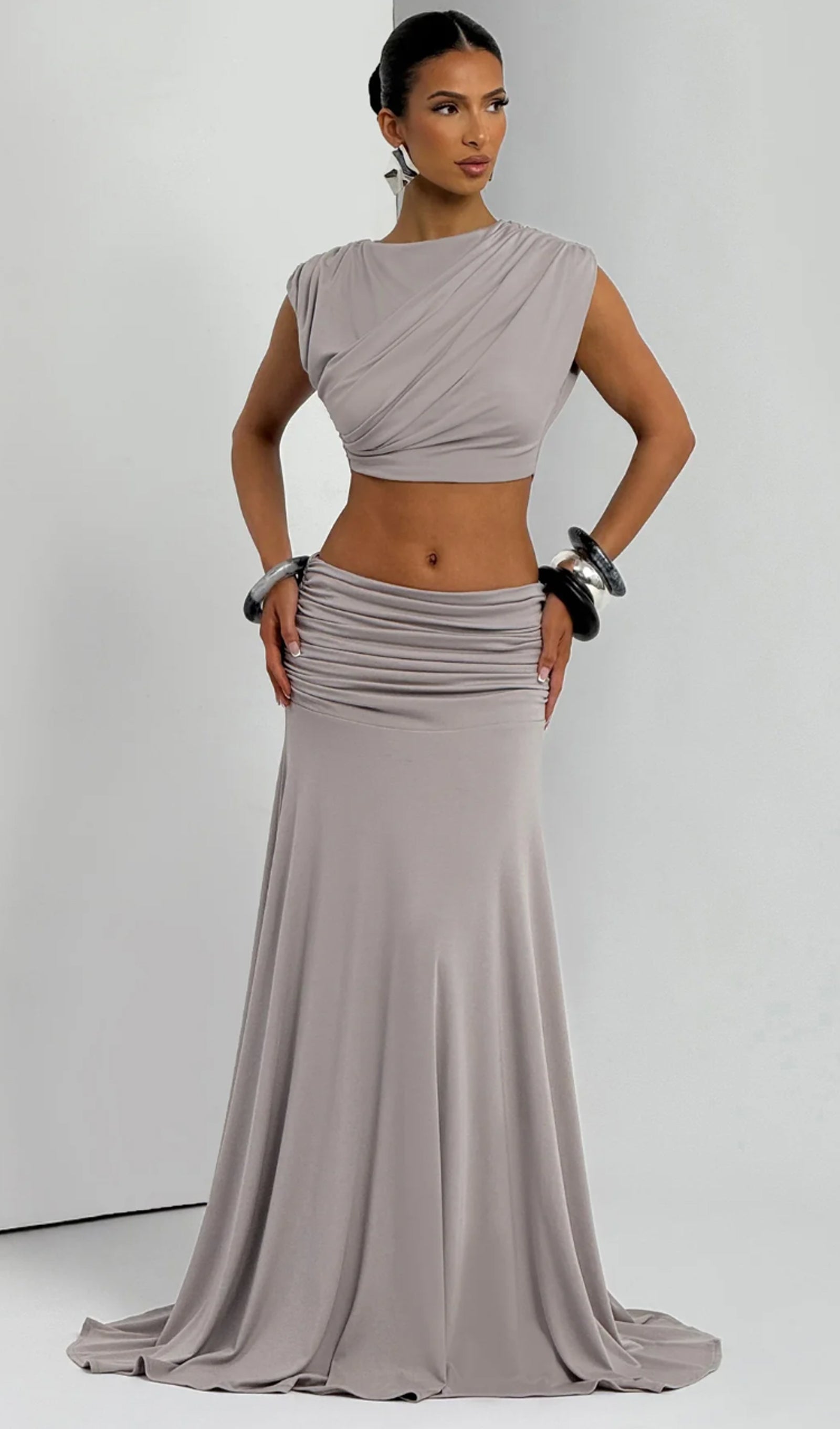 Midikleid in A-Linie mit Blumenmuster und Laternenärmeln