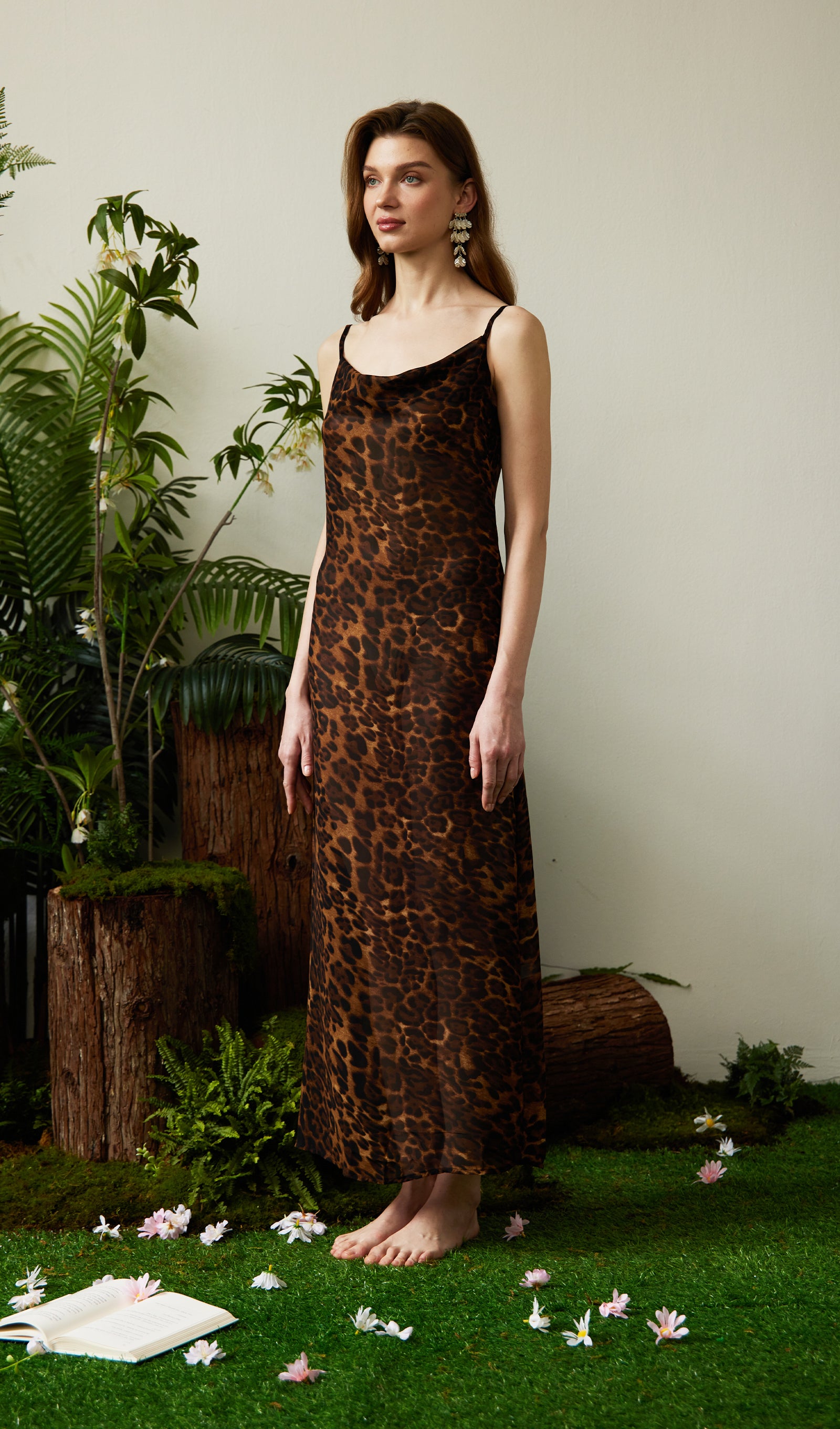 Midikleid in A-Linie mit Blumenmuster und Laternenärmeln