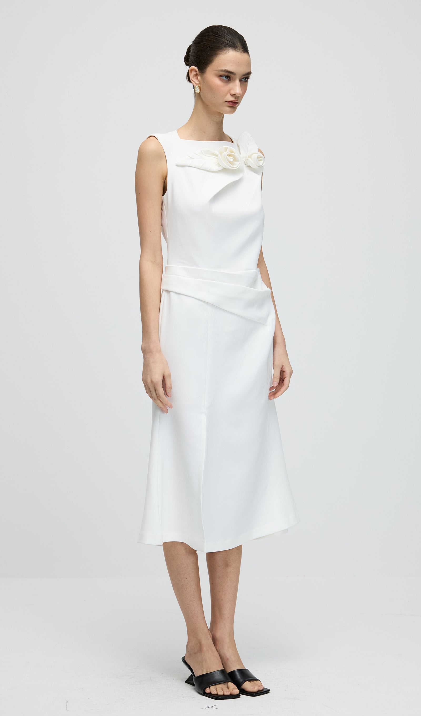 Midikleid in A-Linie mit Blumenmuster und Laternenärmeln