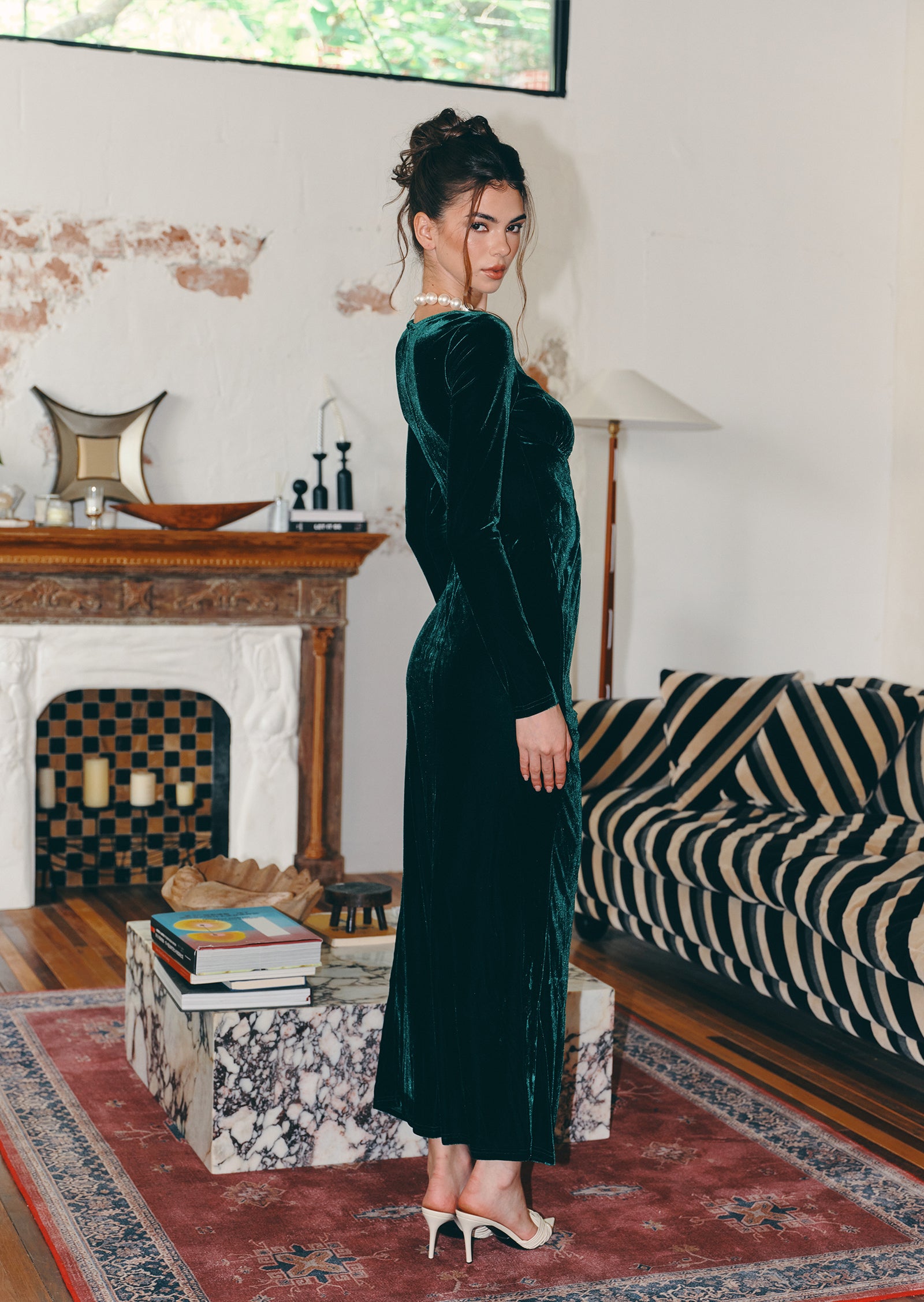 Long Sleeved Gathers  Maxi Dress In Dark Green