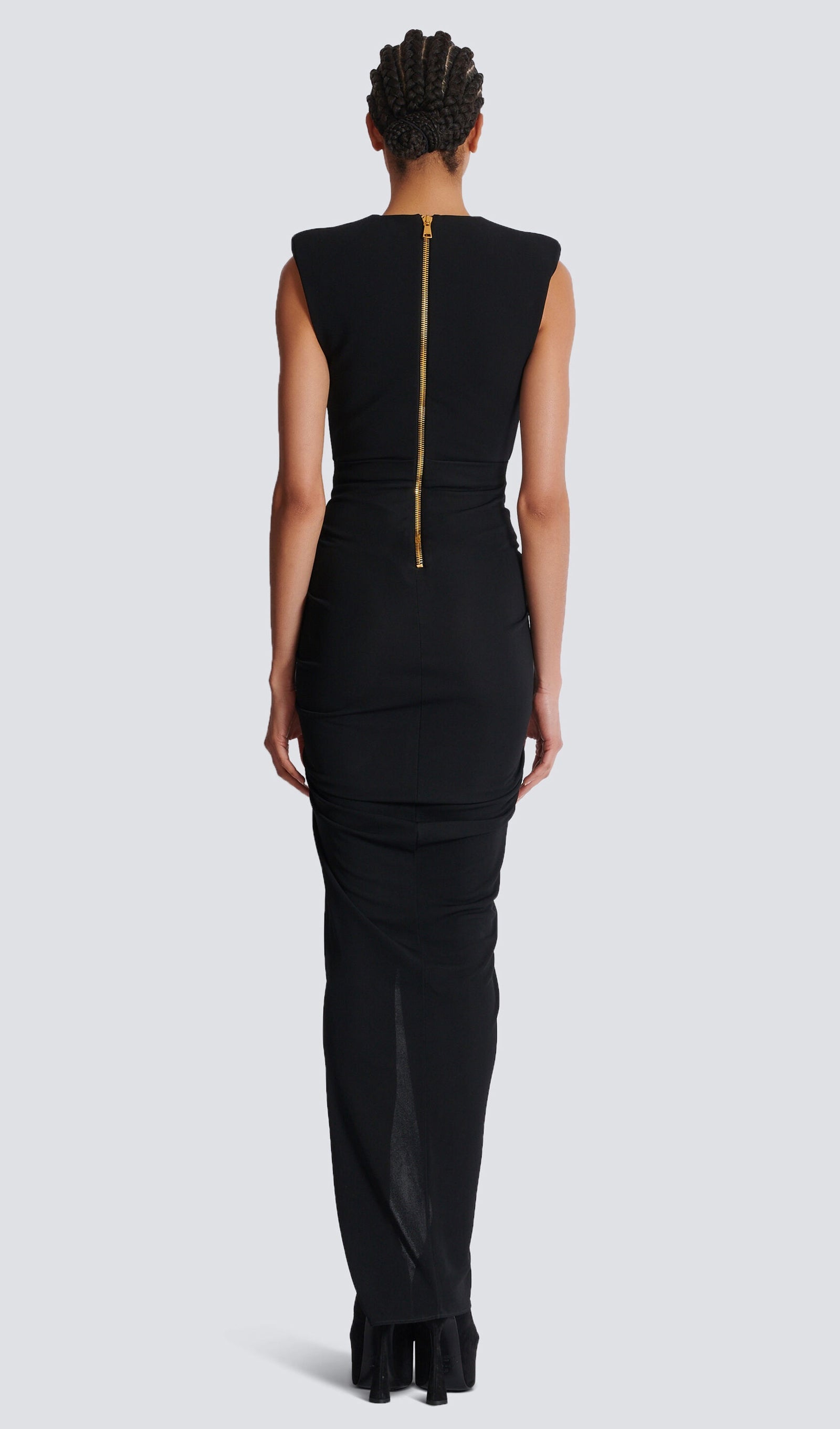 فستان قصير أحمر بدون حمالات مع فيونكة 