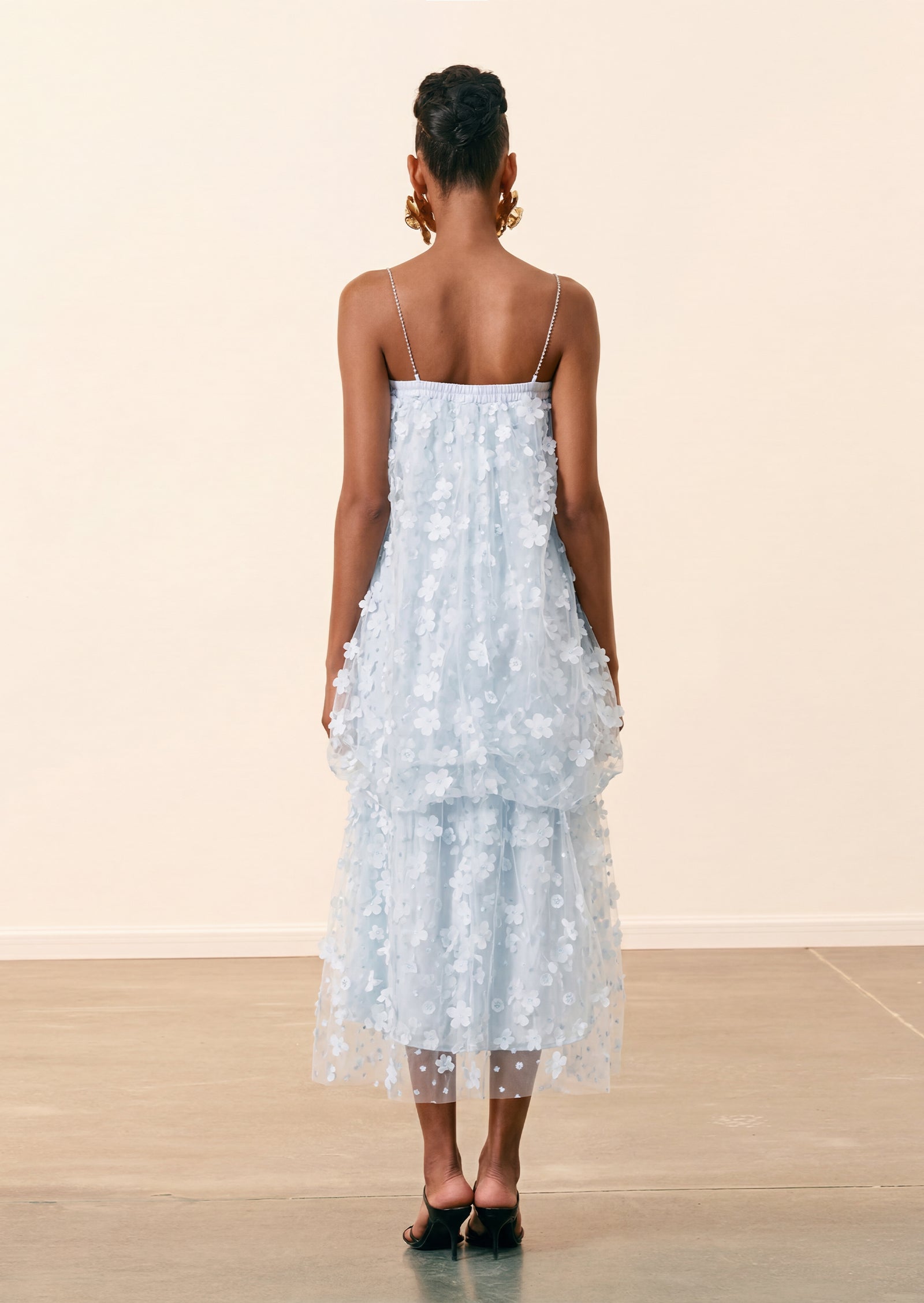 Yauia Mesh Flower Strapless Midi Dress In Blue