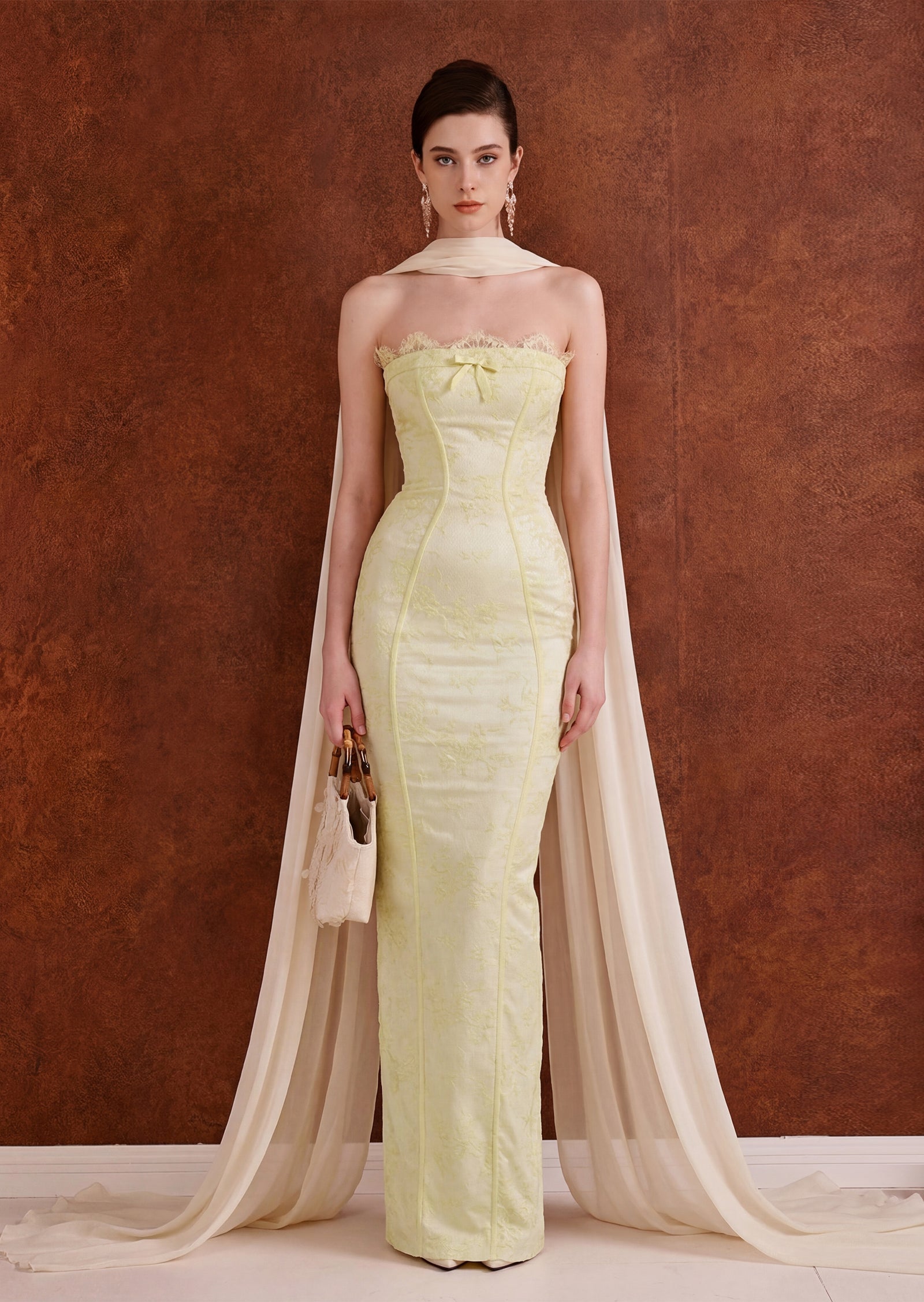 Midikleid in A-Linie mit Blumenmuster und Laternenärmeln