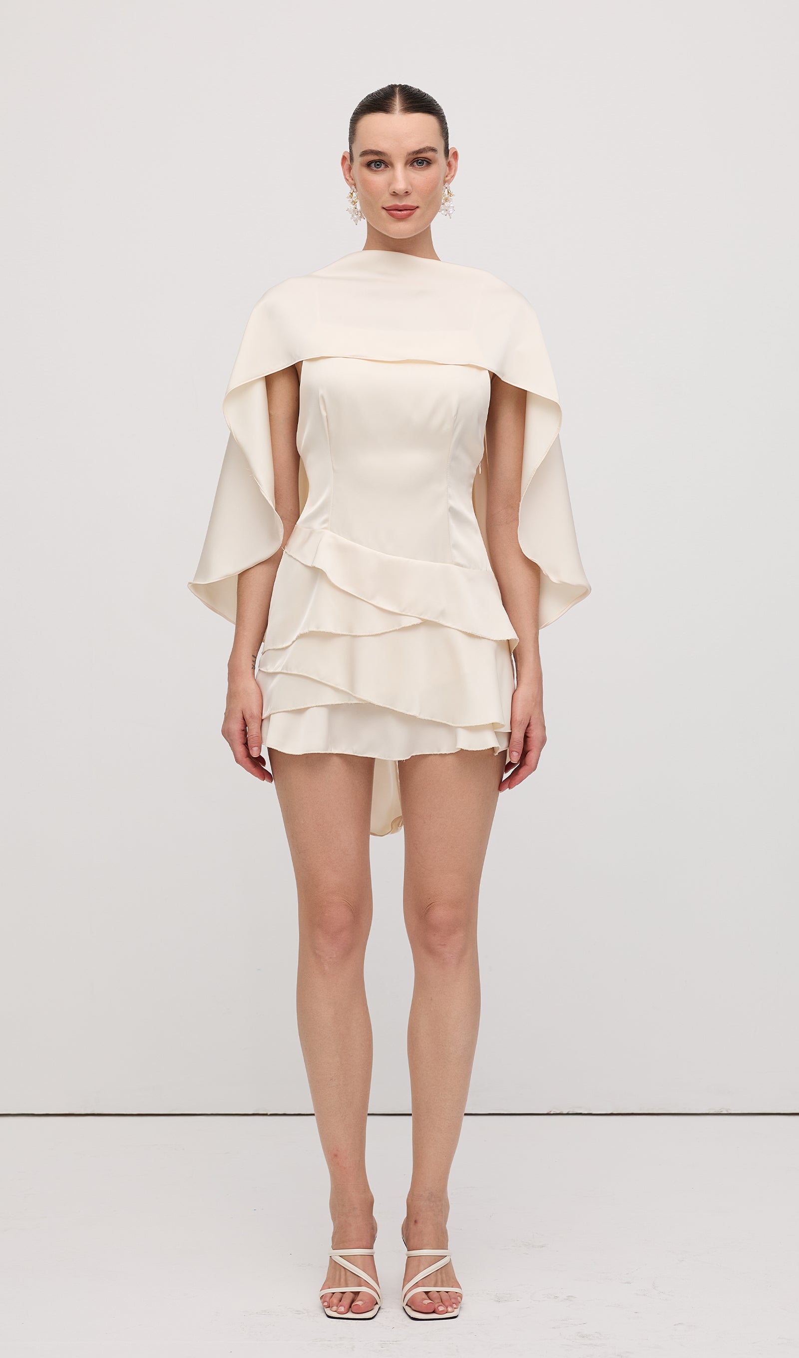 Midikleid in A-Linie mit Blumenmuster und Laternenärmeln
