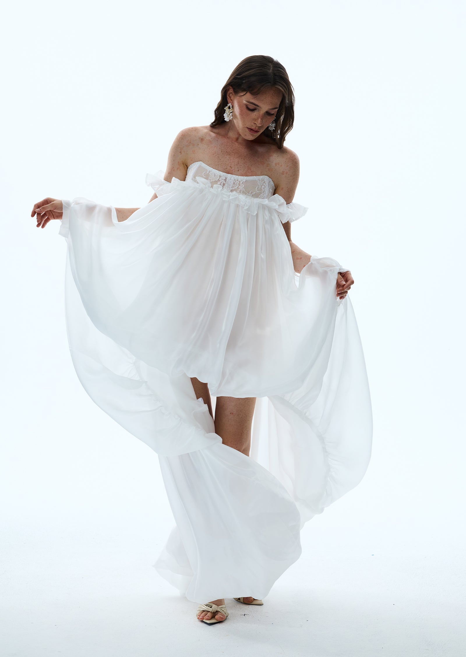Ulrica Sleeveless Maxi Dress In White