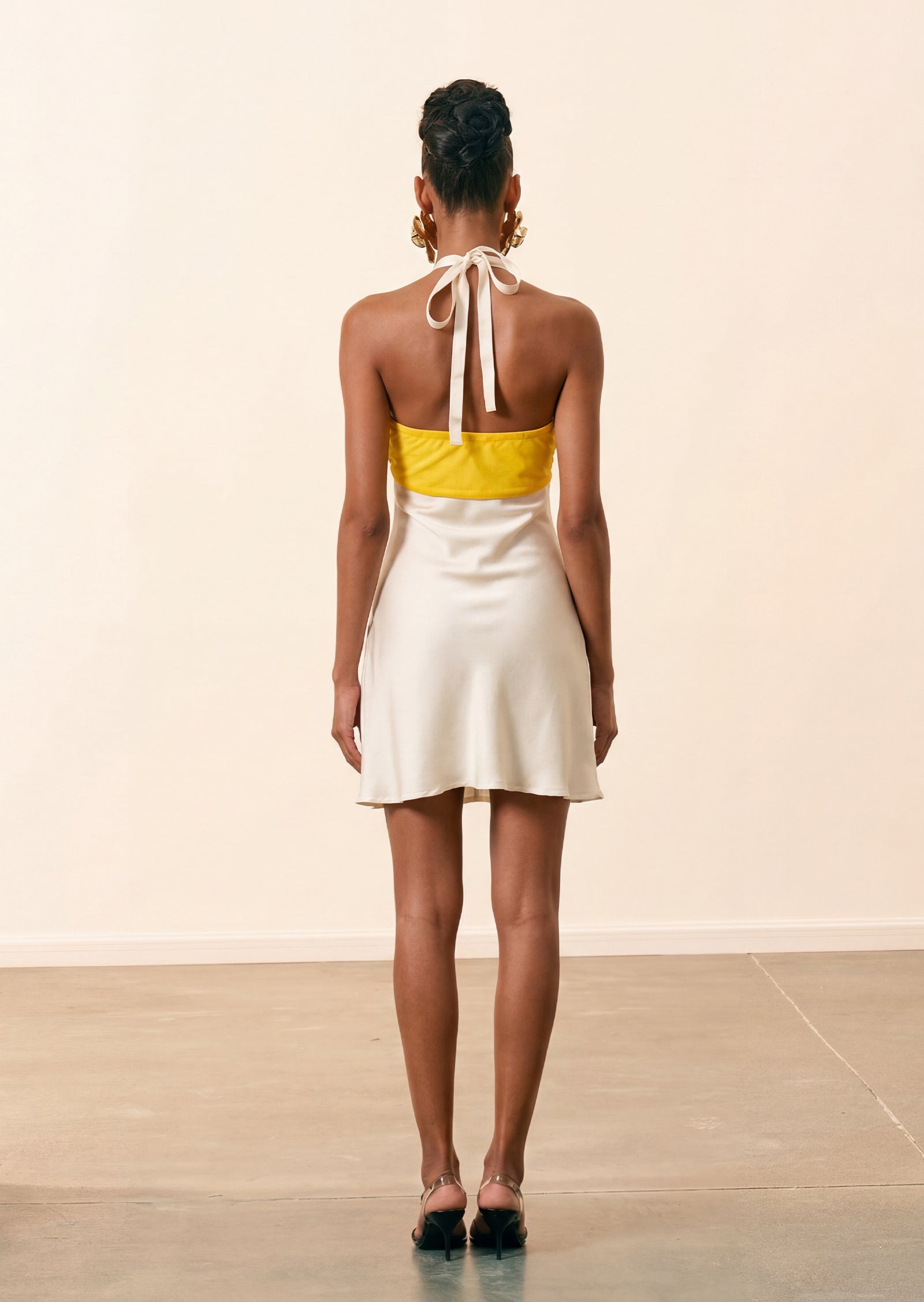 Midikleid in A-Linie mit Blumenmuster und Laternenärmeln