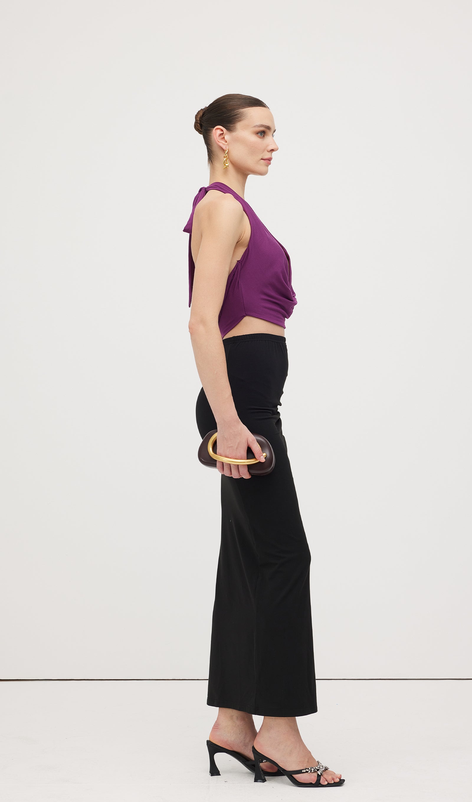 Geblümtes Maxikleid mit V-Ausschnitt und Taillengürtel