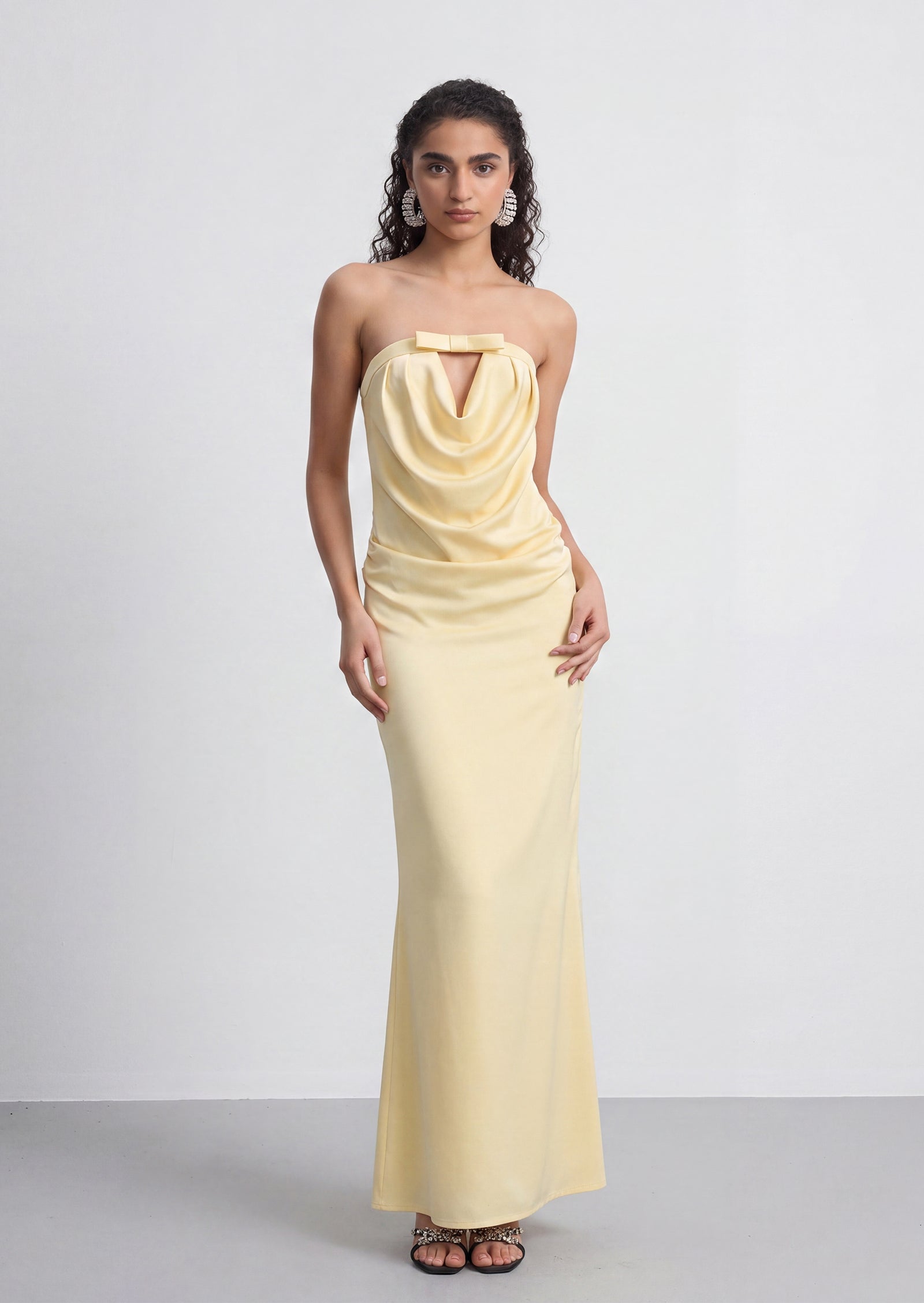 Tutti Off Shoulder Maxi Dress In Yellow