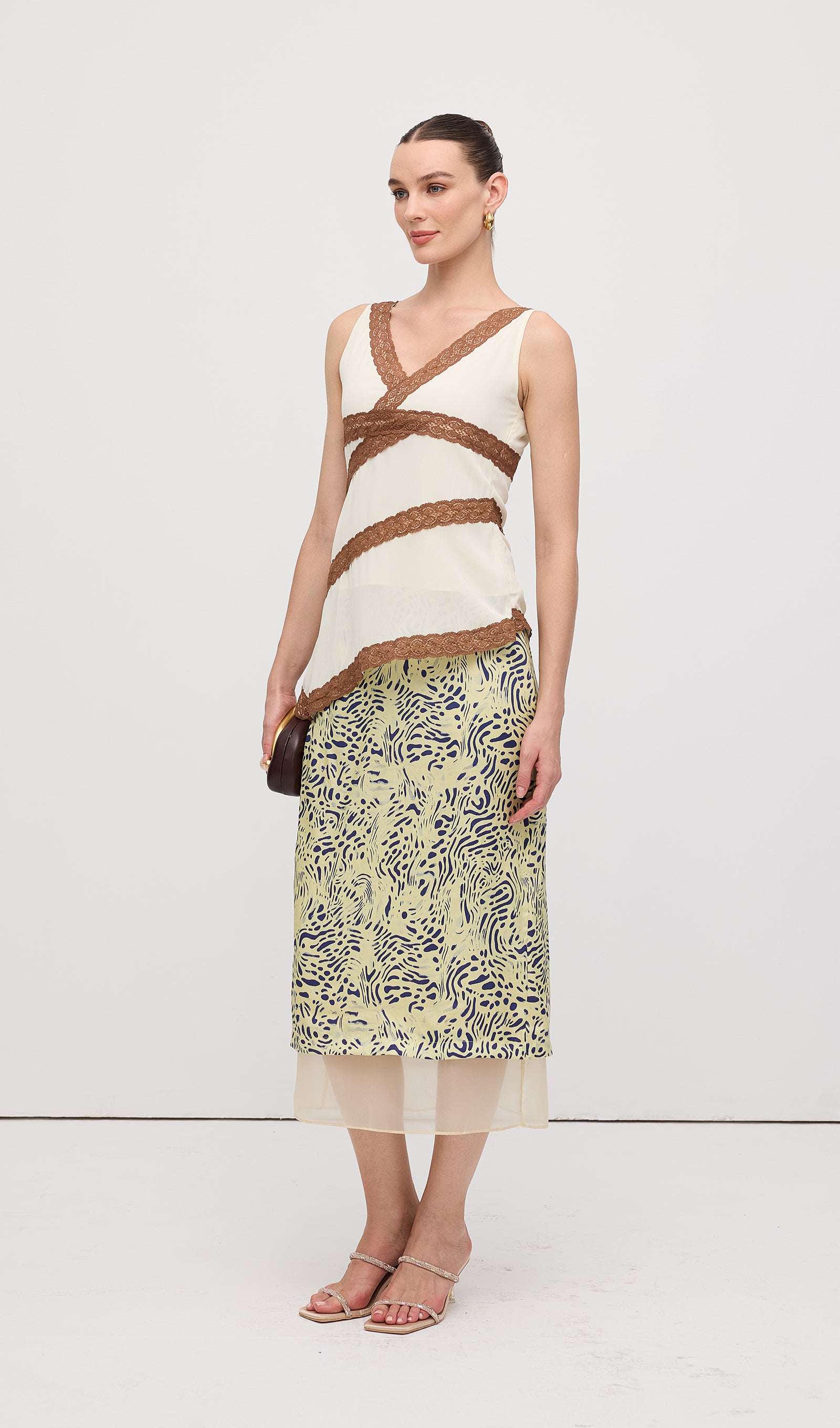 Midikleid in A-Linie mit Blumenmuster und Laternenärmeln