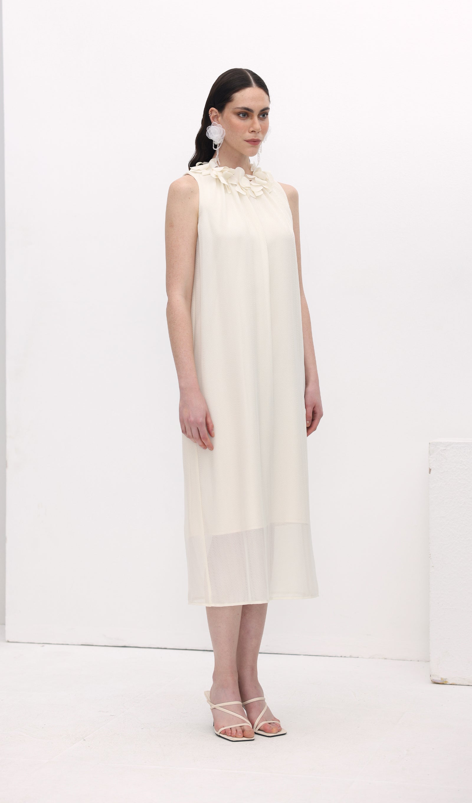 Midikleid in A-Linie mit Blumenmuster und Laternenärmeln