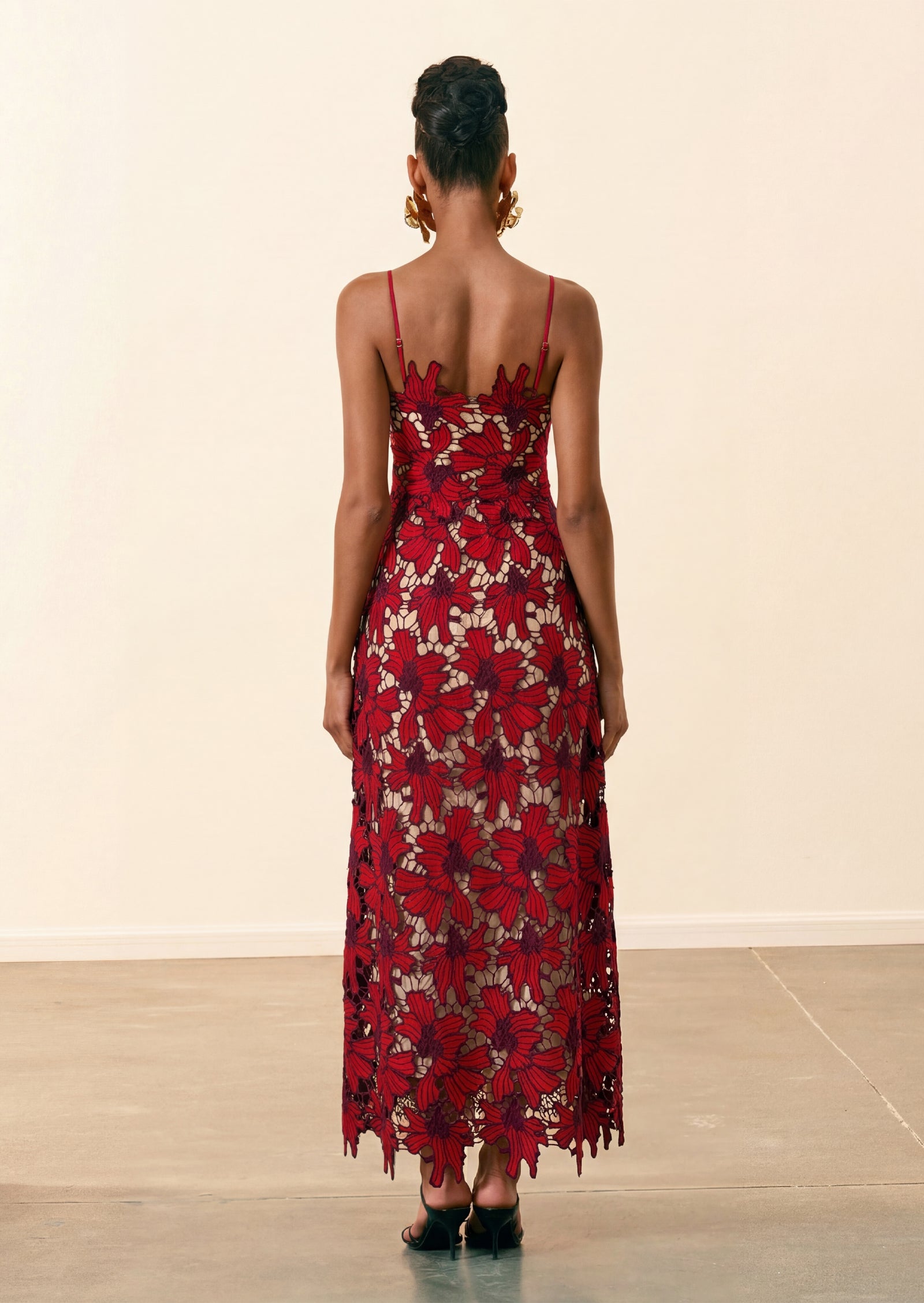 Luxie Lace Midi Dress In Red