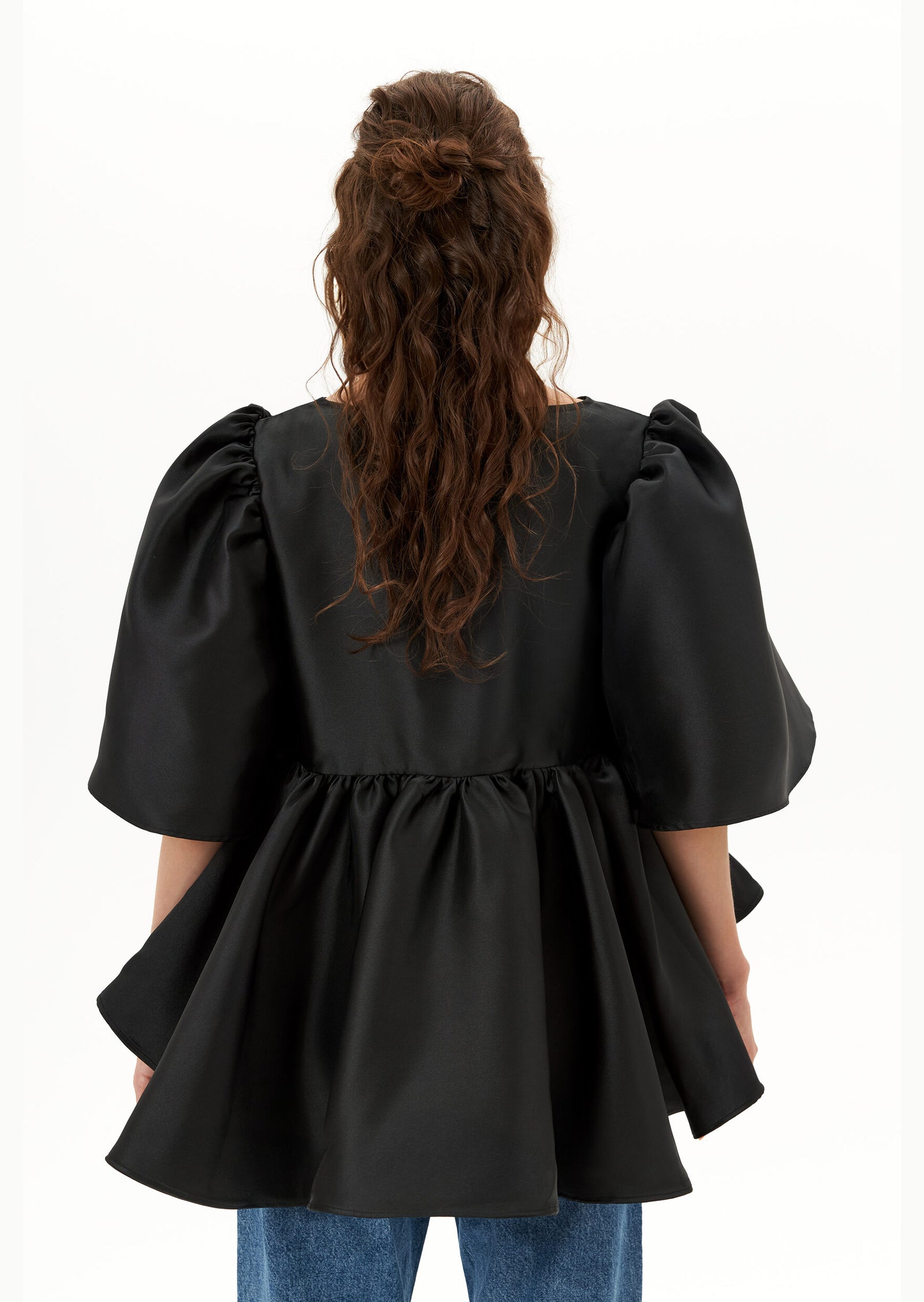 Puff Sleeve Ruffle Top In Black