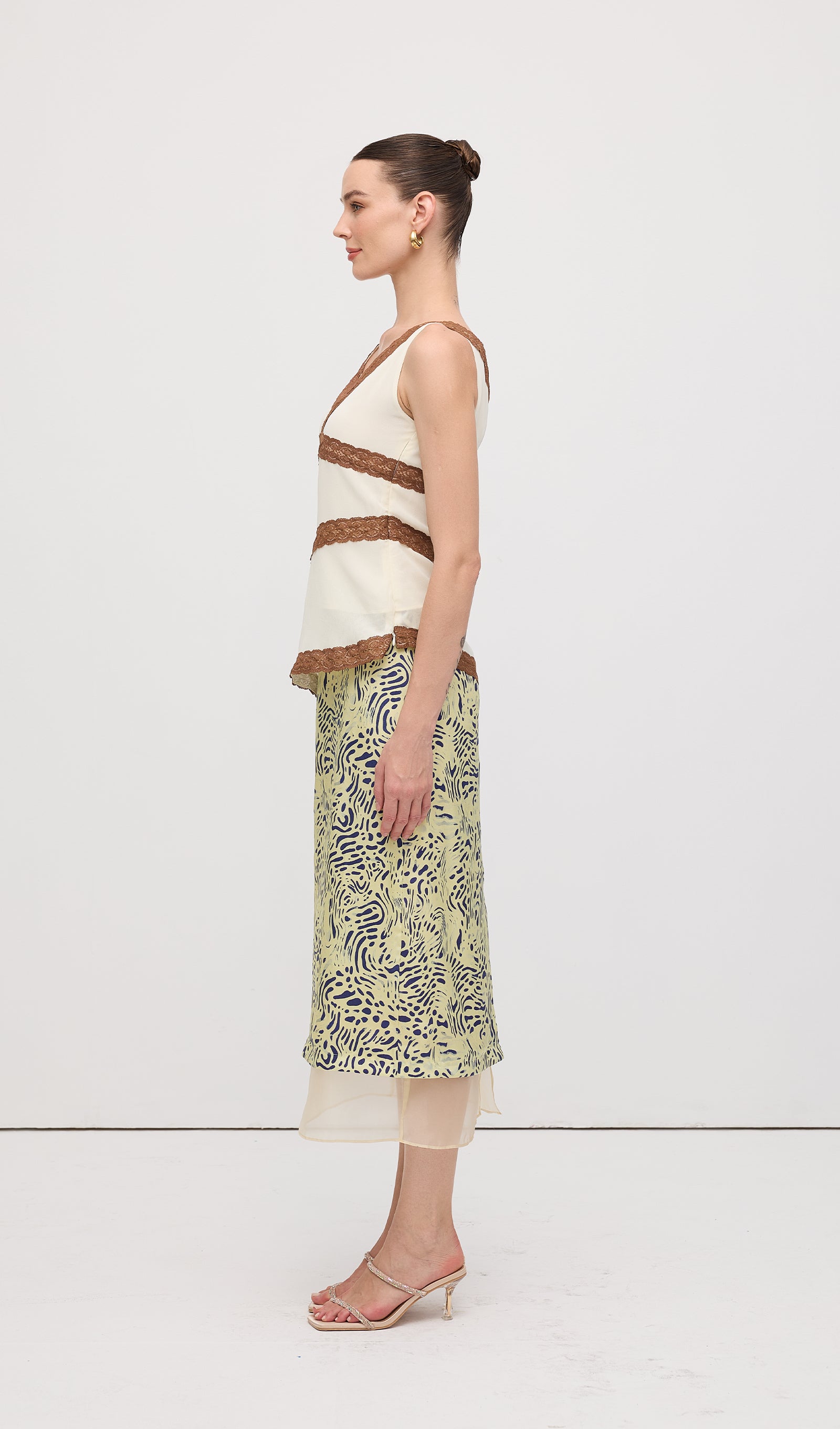 Midikleid in A-Linie mit Blumenmuster und Laternenärmeln