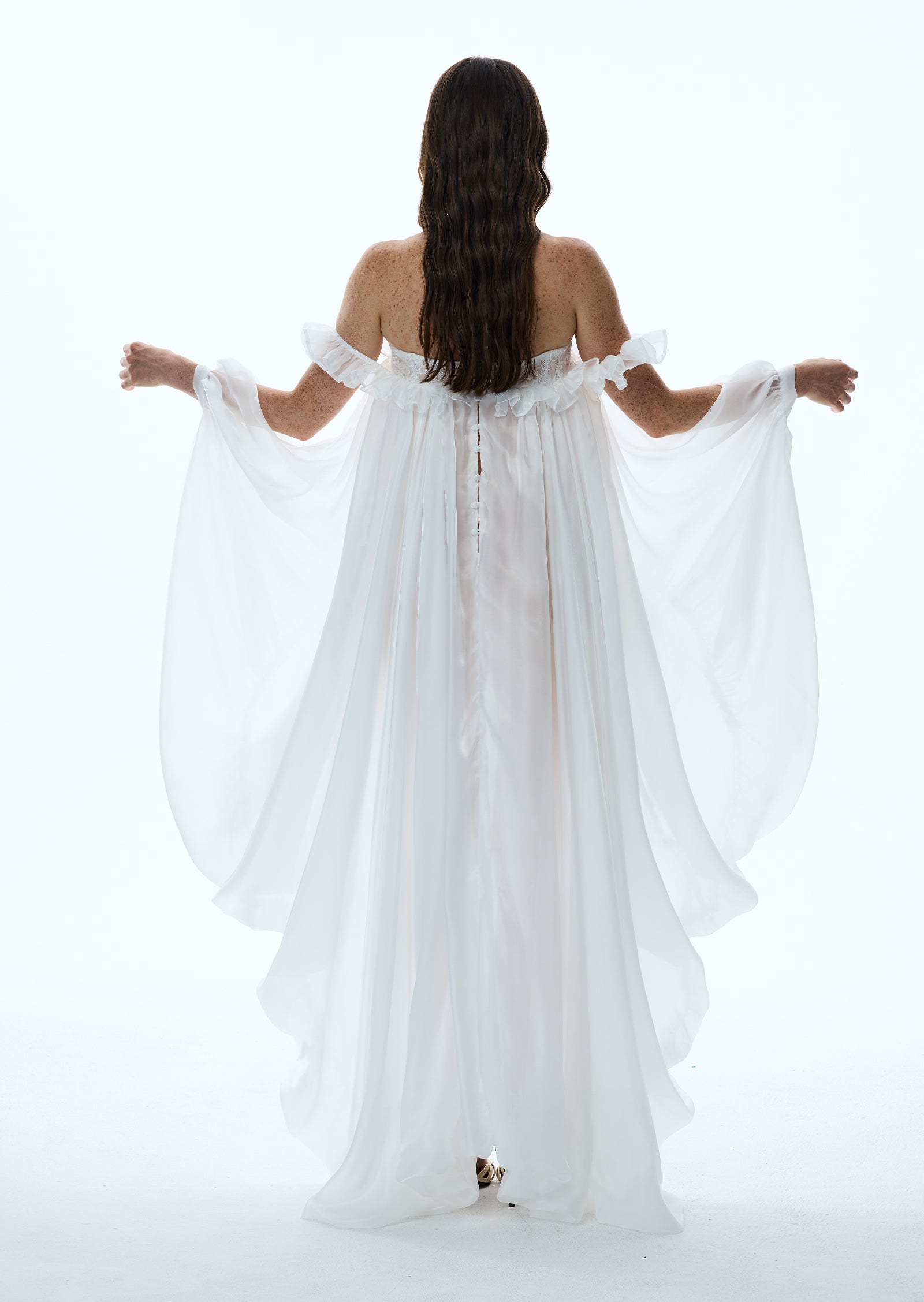Ulrica Sleeveless Maxi Dress In White