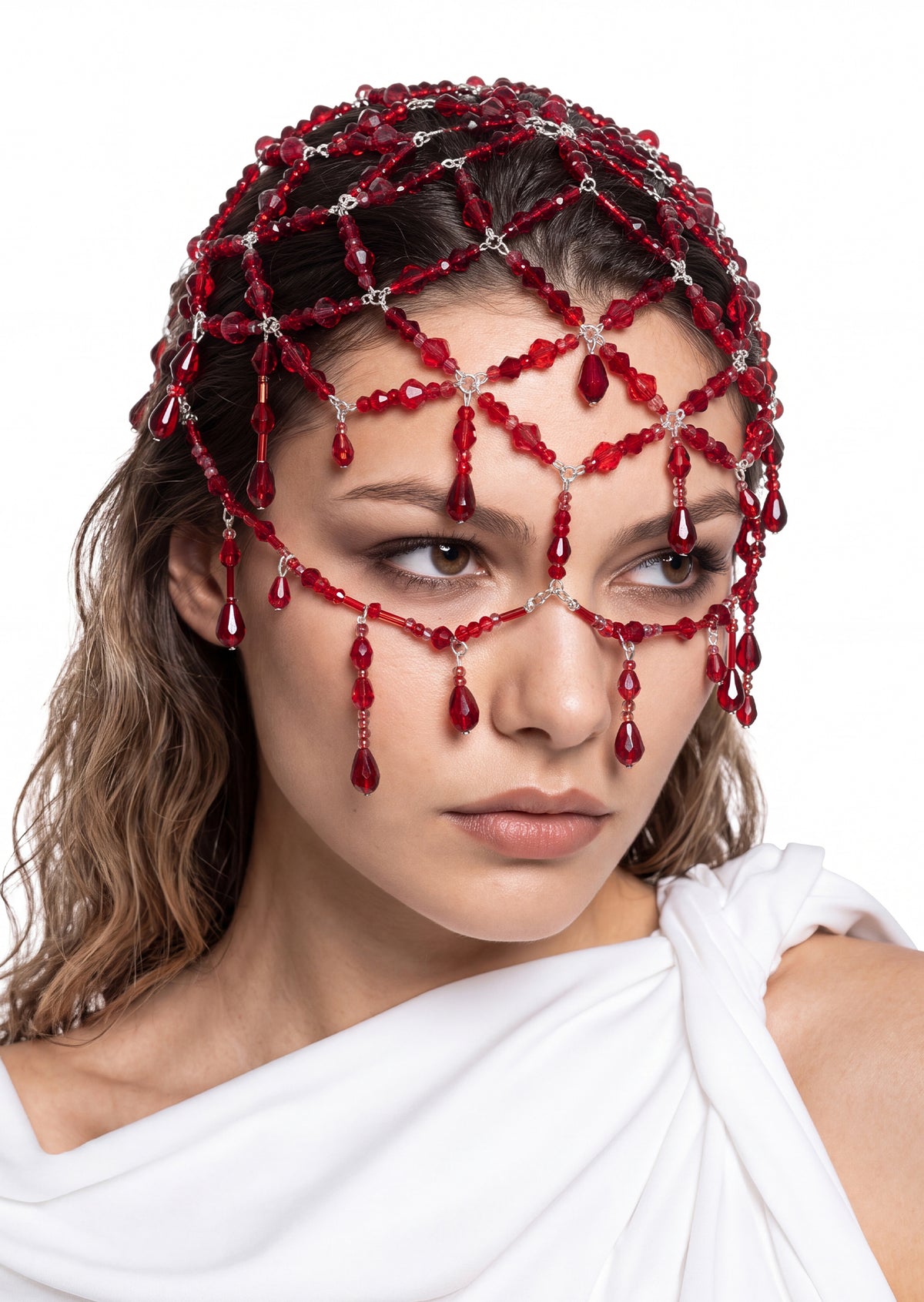 Yordana Teardrop Patterned Chain