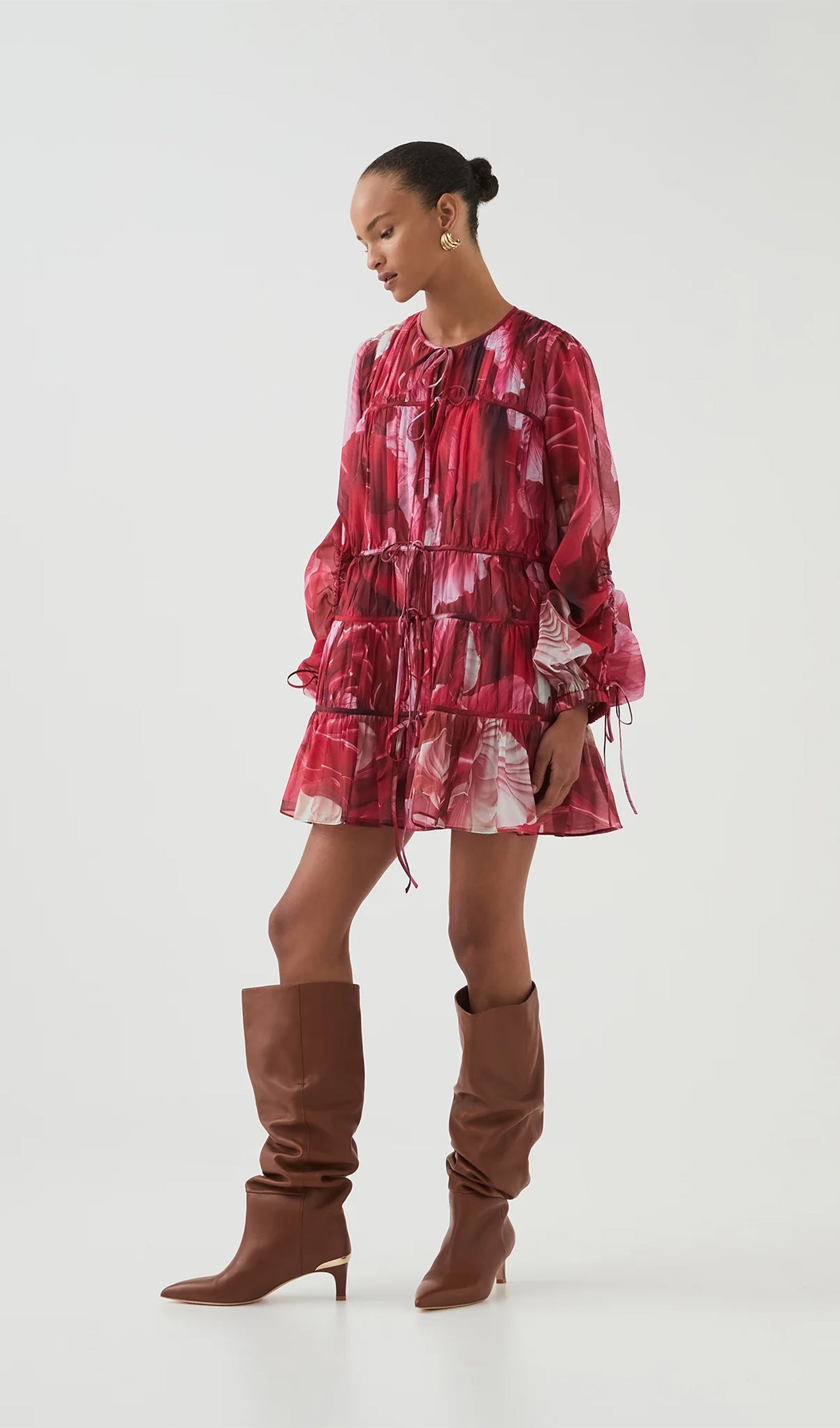 Midikleid in A-Linie mit Blumenmuster und Laternenärmeln