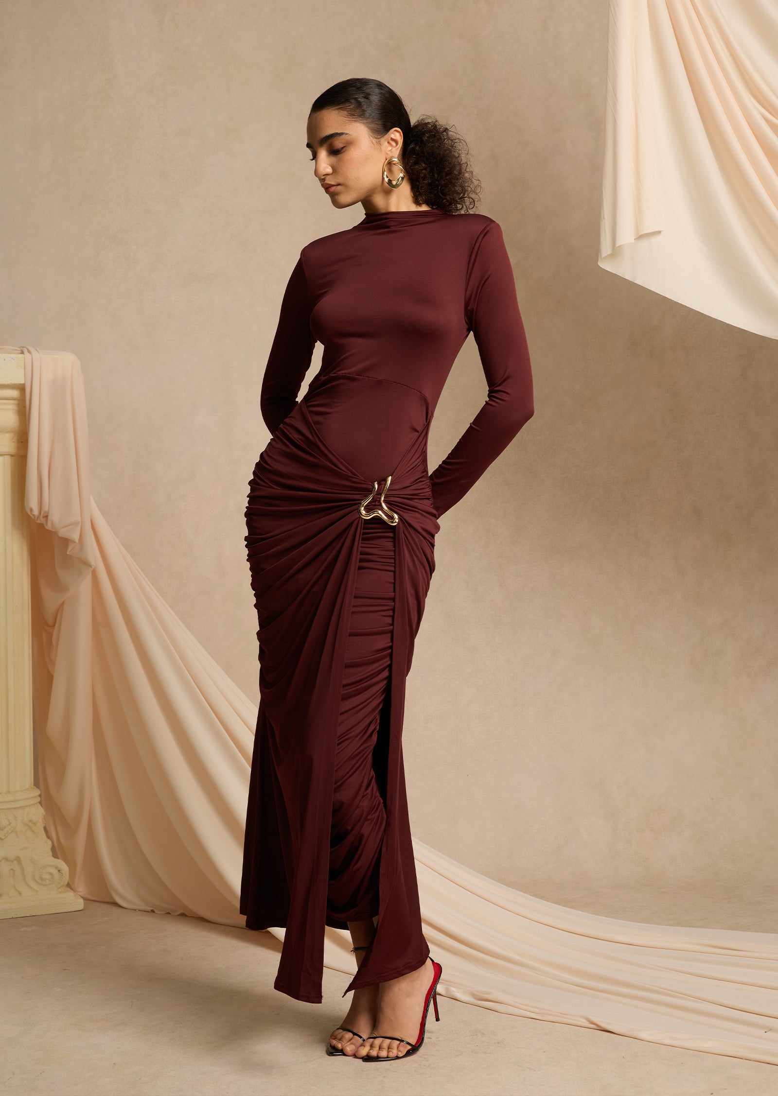 Midikleid in A-Linie mit Blumenmuster und Laternenärmeln
