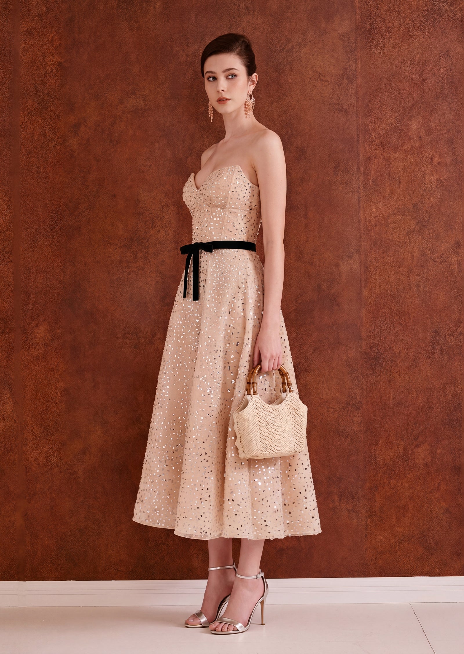 Midikleid in A-Linie mit Blumenmuster und Laternenärmeln