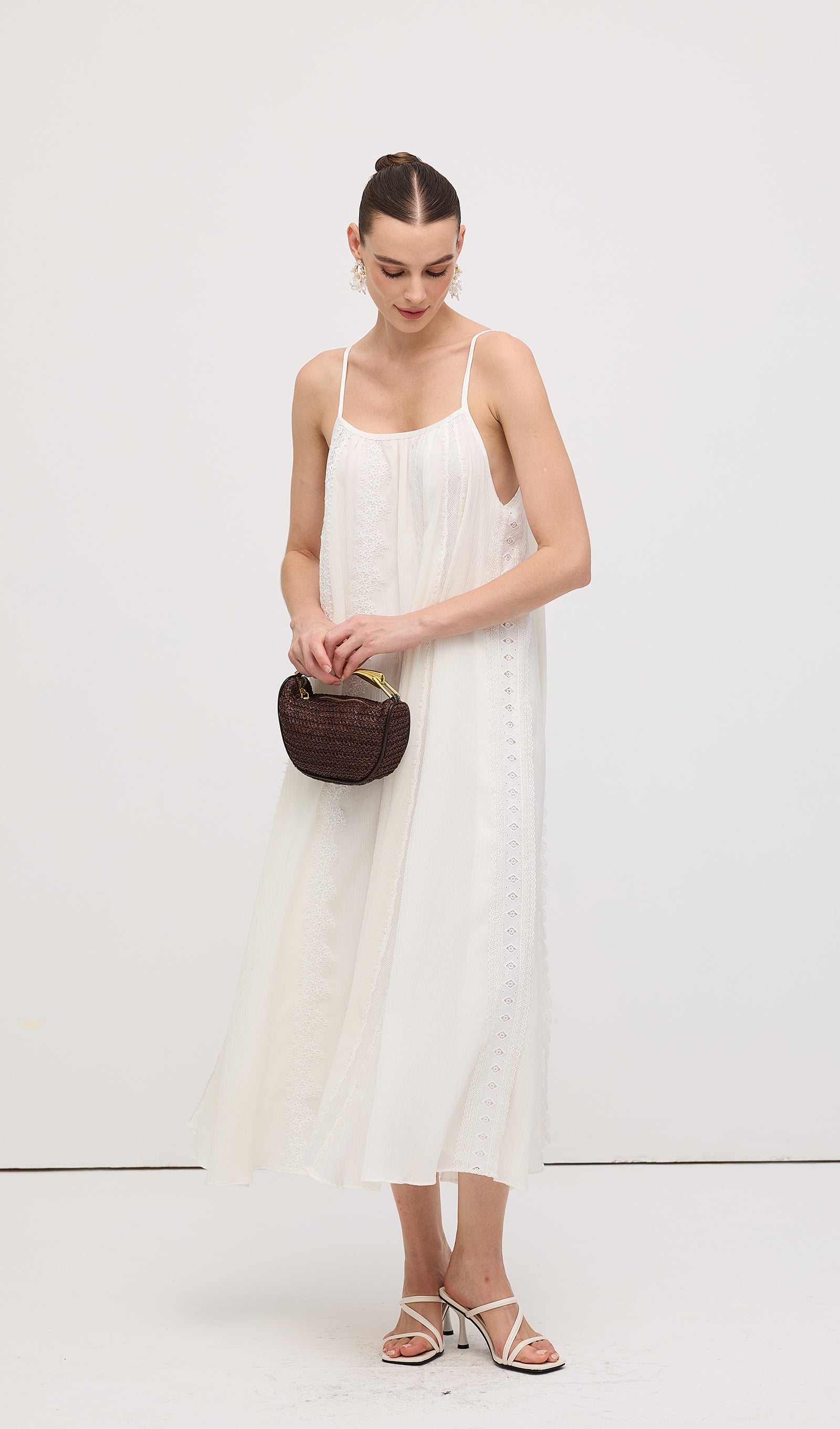 Midikleid in A-Linie mit Blumenmuster und Laternenärmeln