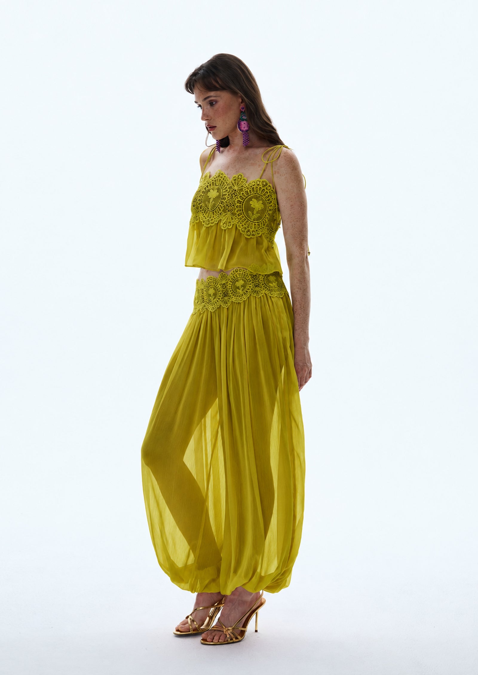 Midikleid in A-Linie mit Blumenmuster und Laternenärmeln