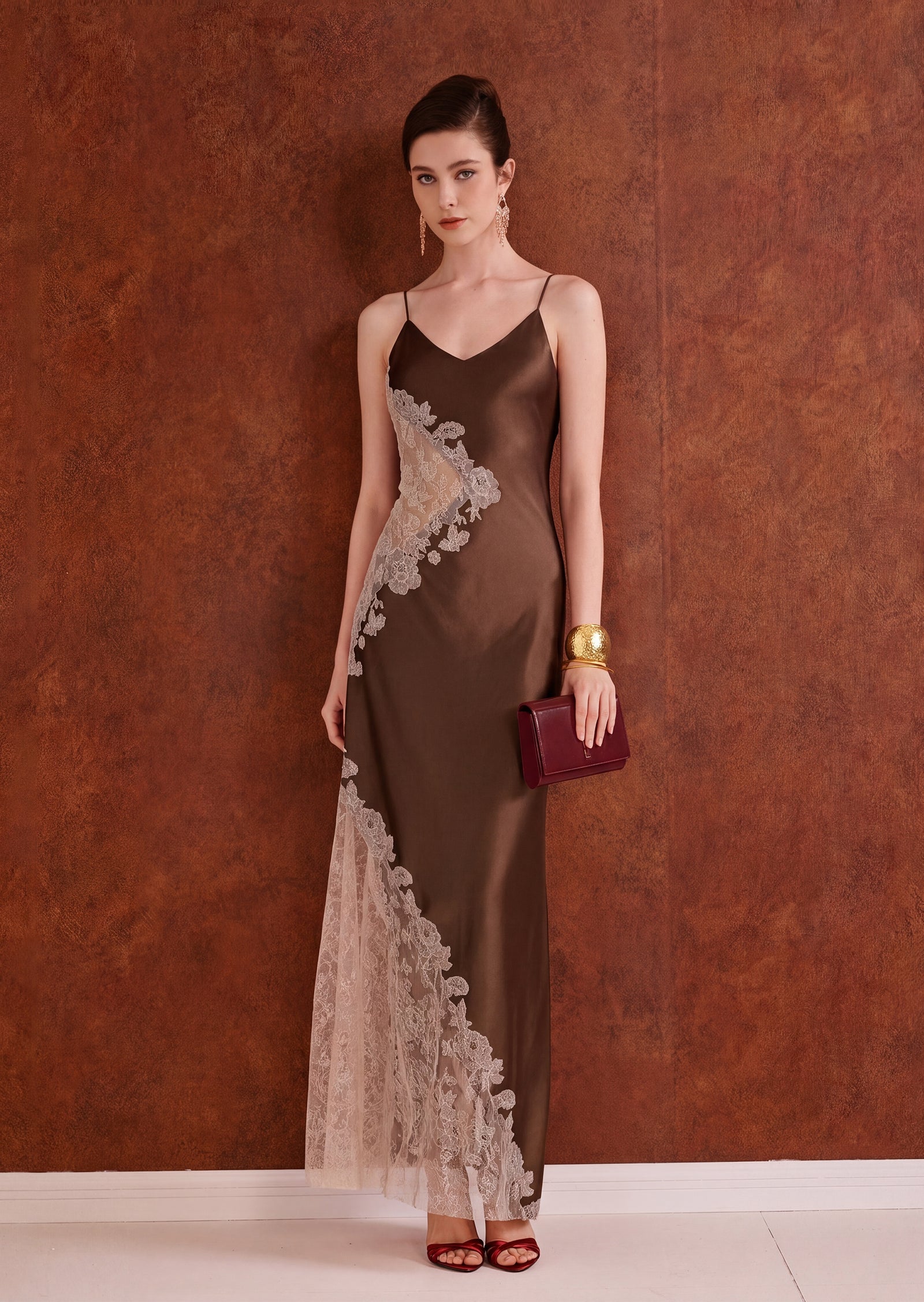 Midikleid in A-Linie mit Blumenmuster und Laternenärmeln