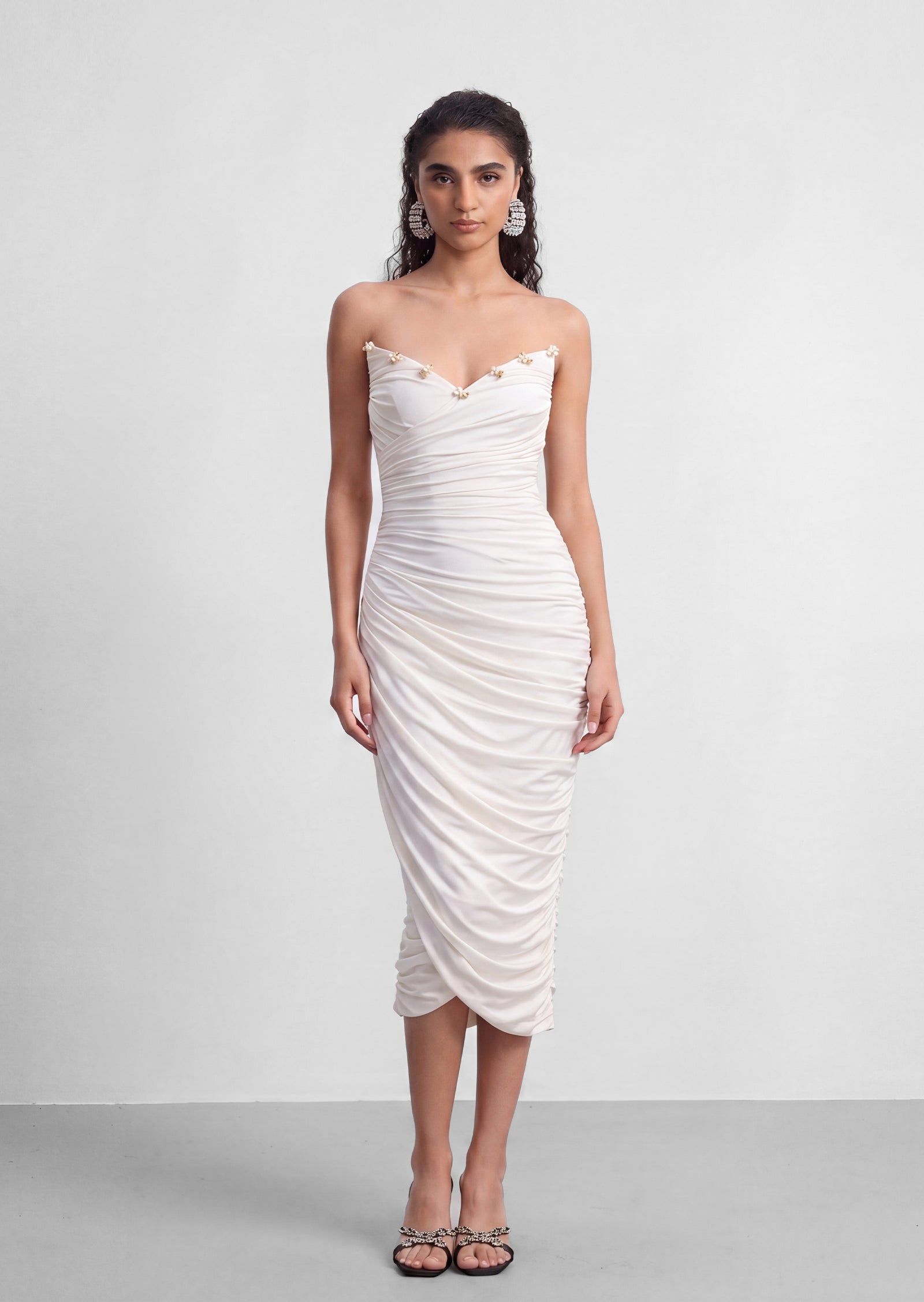 Midikleid in A-Linie mit Blumenmuster und Laternenärmeln