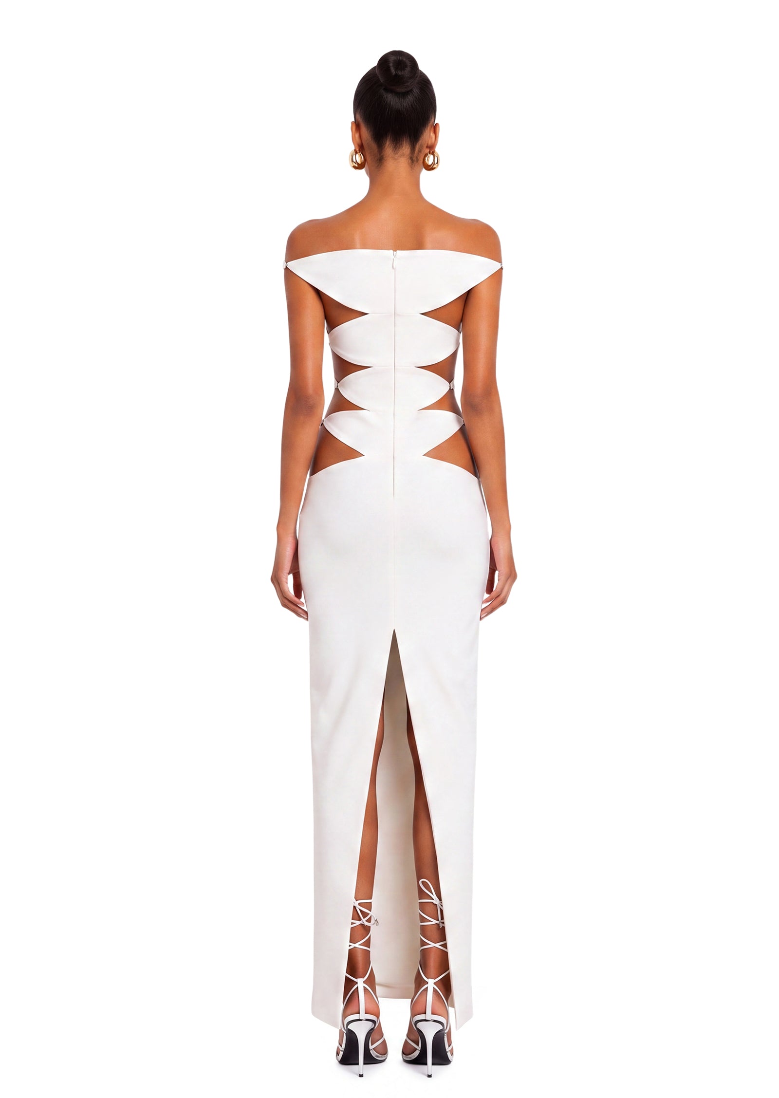 Tadeo Off The Shoulder Maxi Dress In White