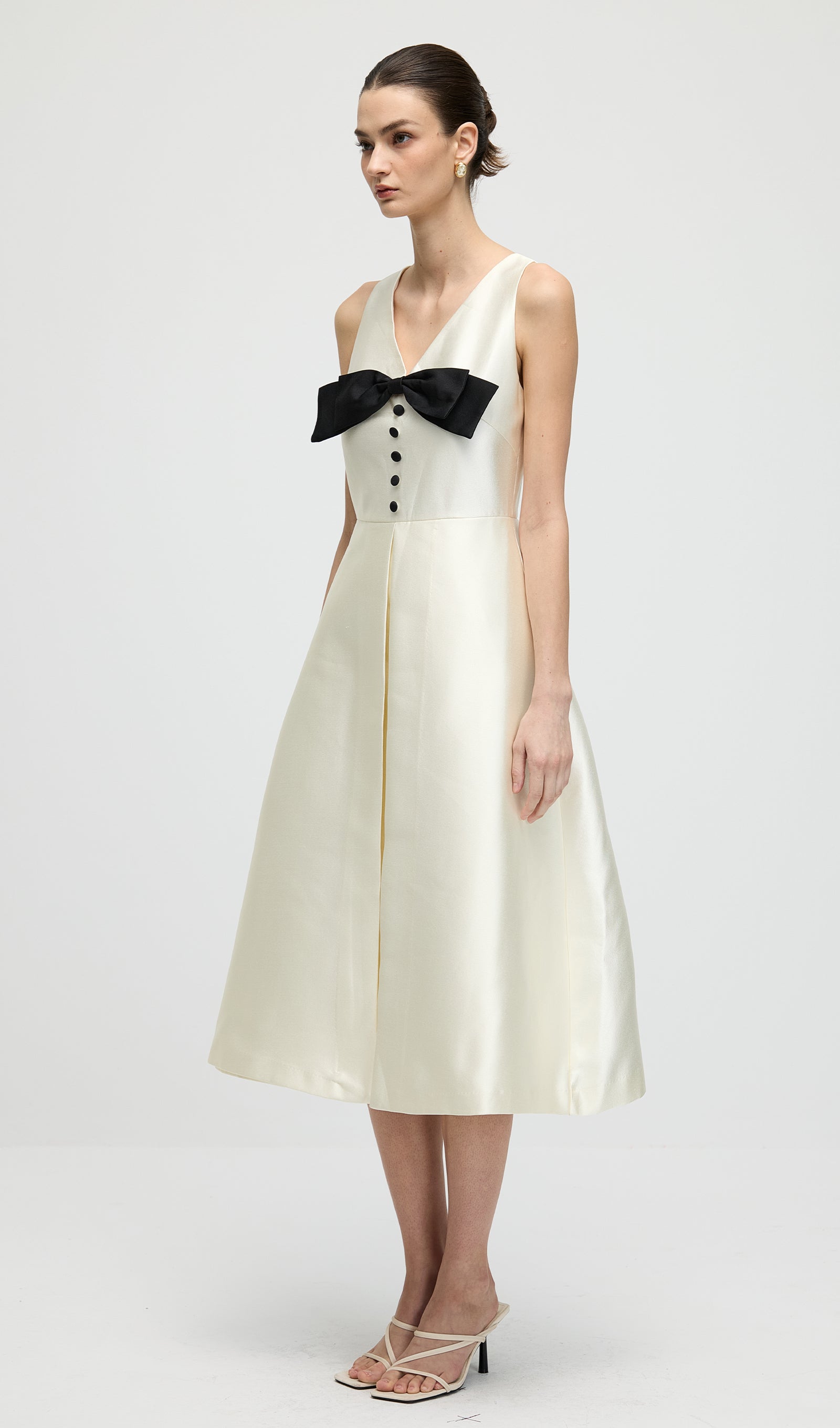 Midikleid in A-Linie mit Blumenmuster und Laternenärmeln